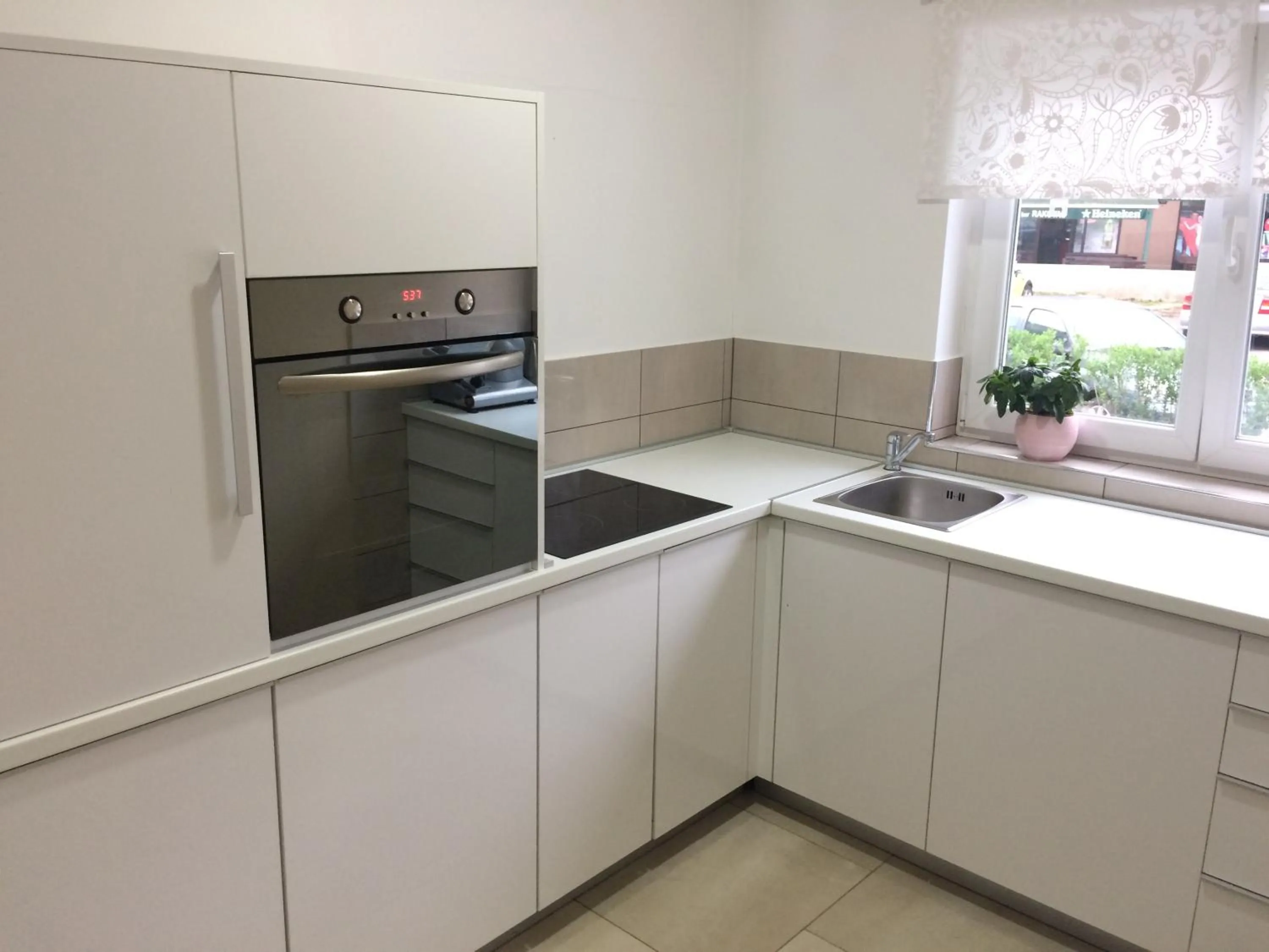 Coffee/tea facilities in Apartments Cindra