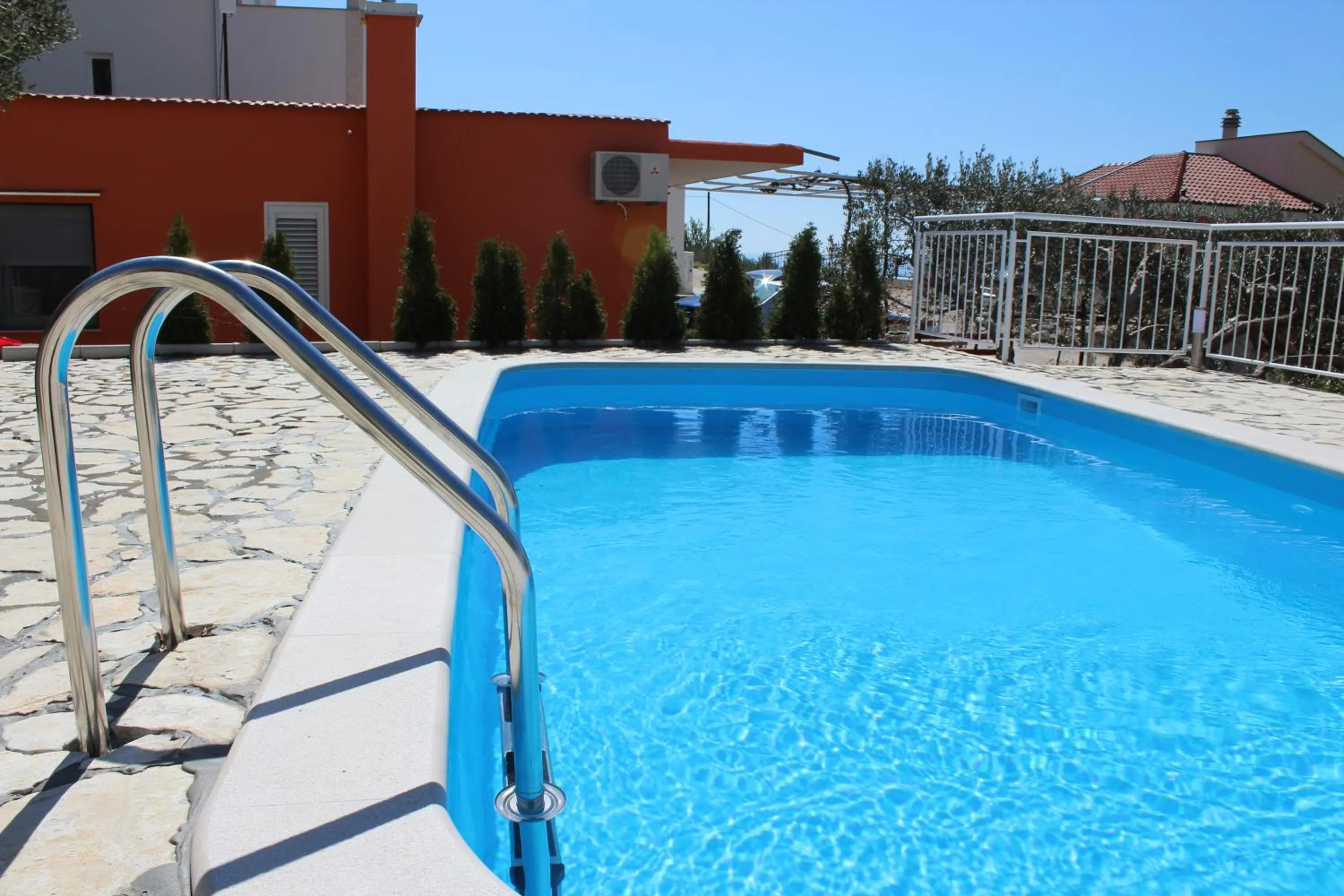 Swimming pool in Holiday Home Chill Zone