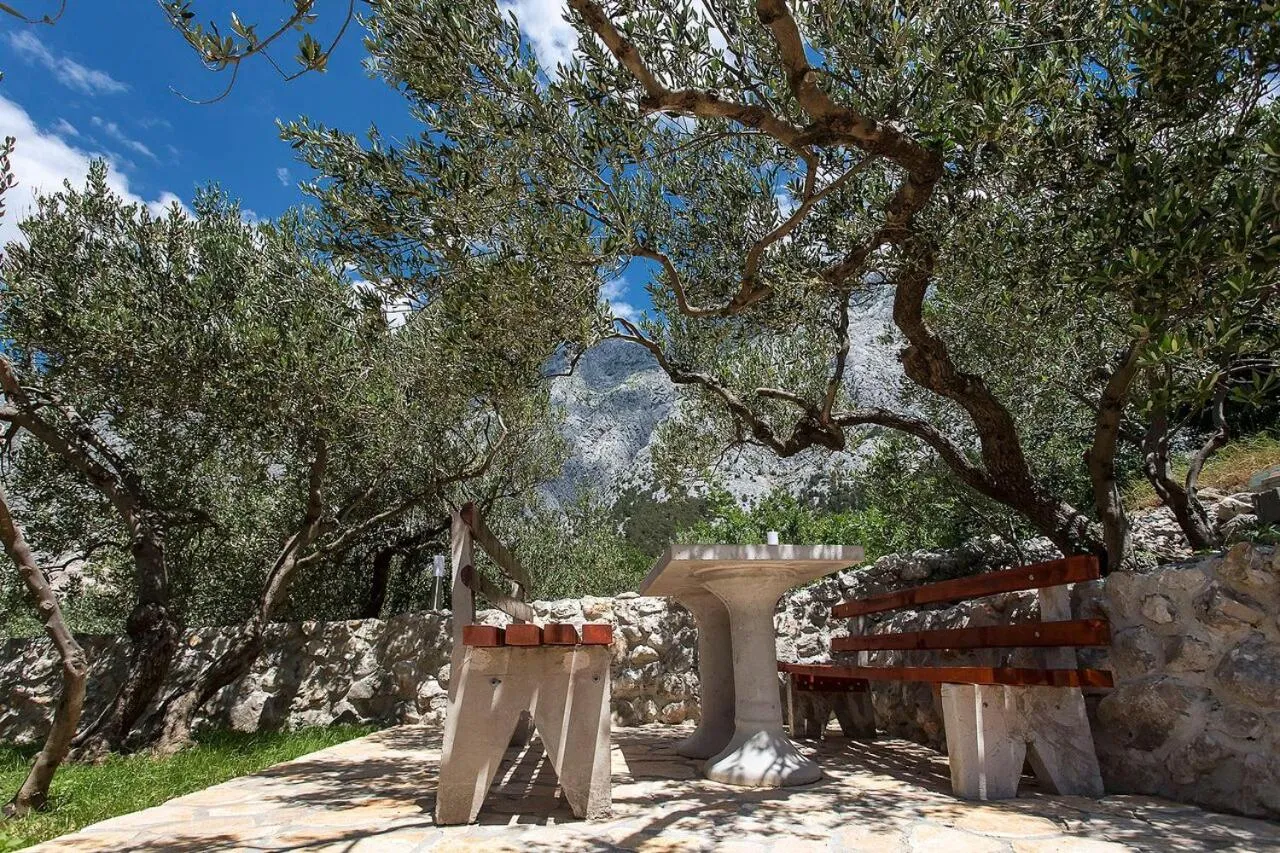 Patio in Holiday Home Chill Zone