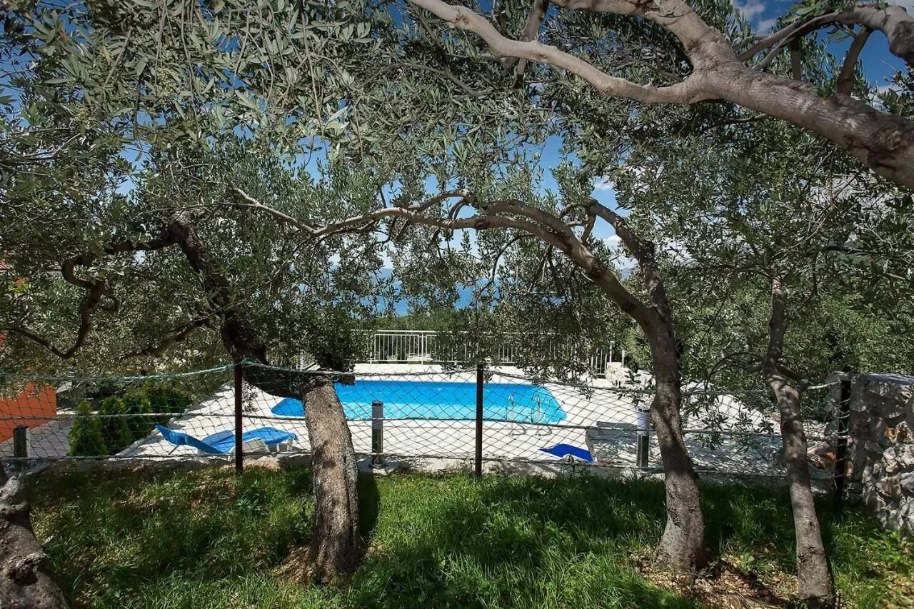 Swimming pool in Holiday Home Chill Zone