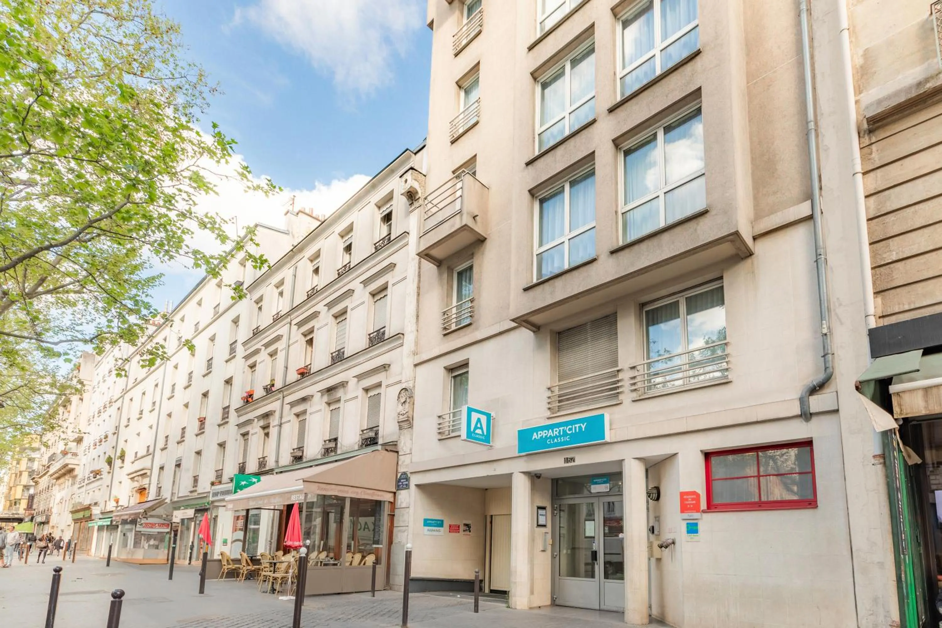 Facade/entrance in Appart'City Classic Paris La Villette
