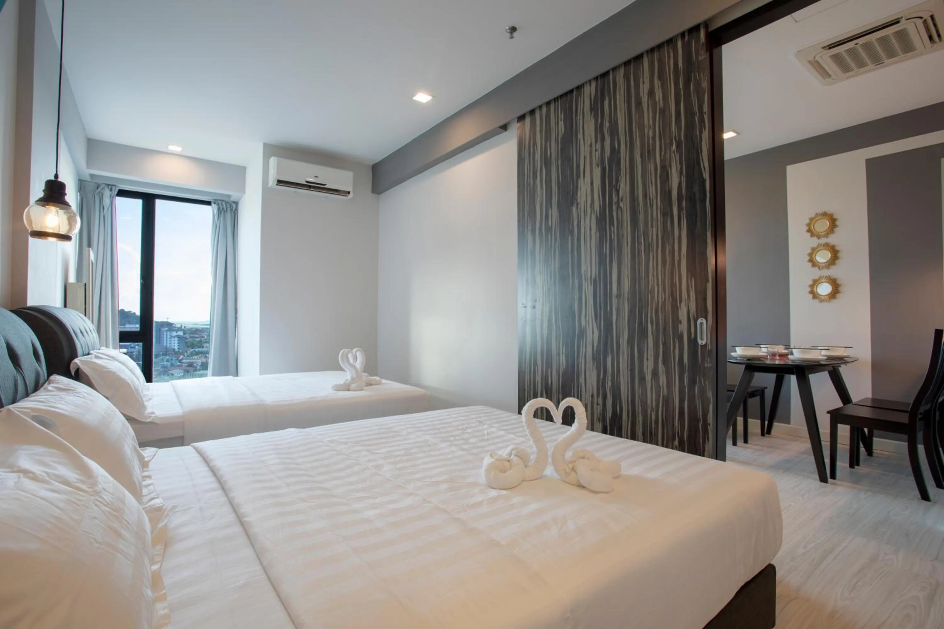 Bed in Cozy Living Sky Apartment