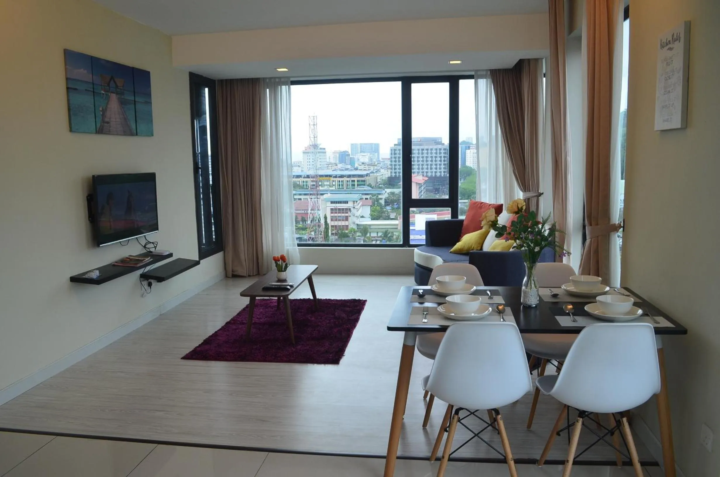 Living room in Cozy Living Sky Apartment