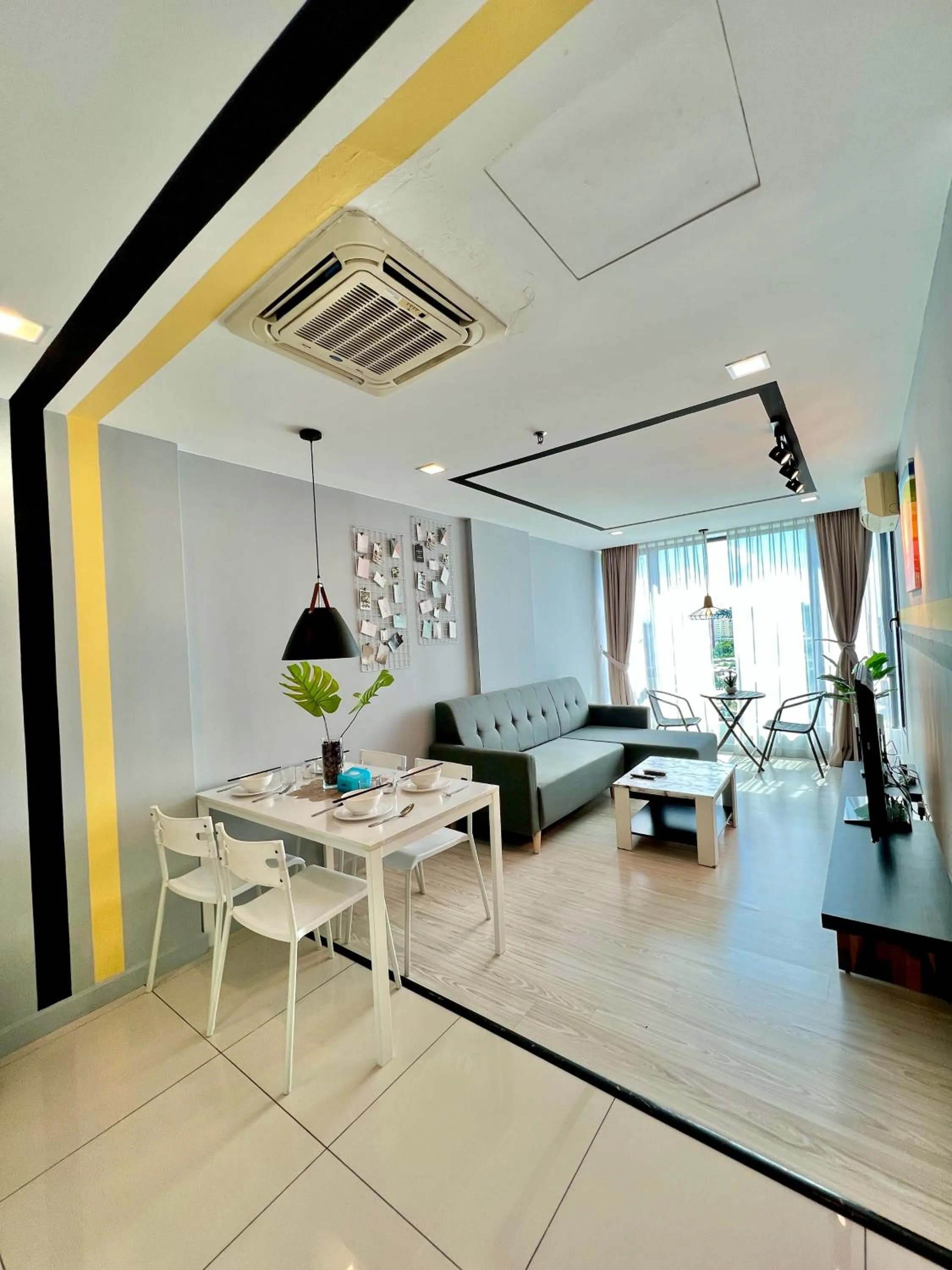 Living room in Cozy Living Sky Apartment