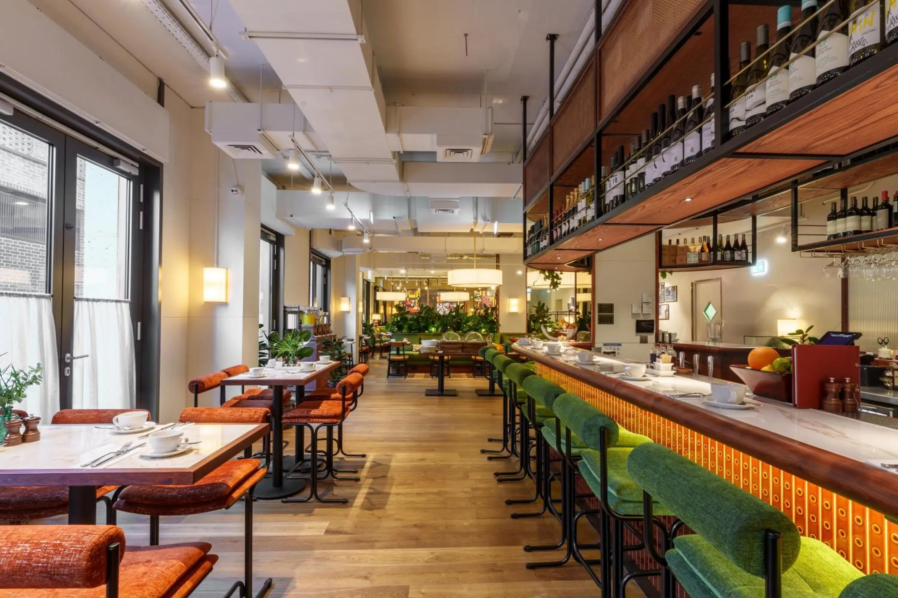 Restaurant/places to eat in Hotel Saint London Restaurant/places to eat in Hotel Saint London