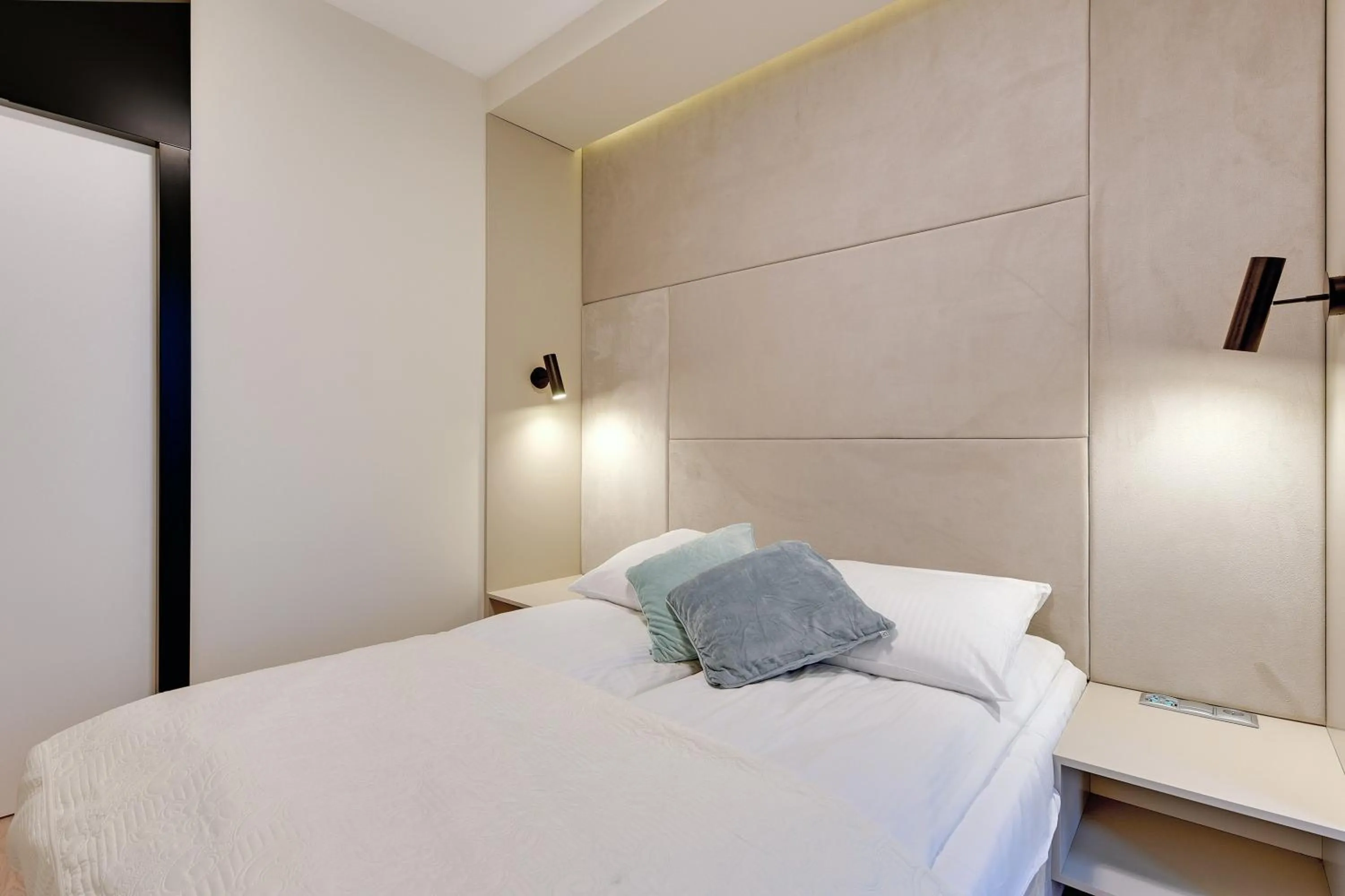 Bedroom, Bed in INA Rent - Tre Mare Apartamenty