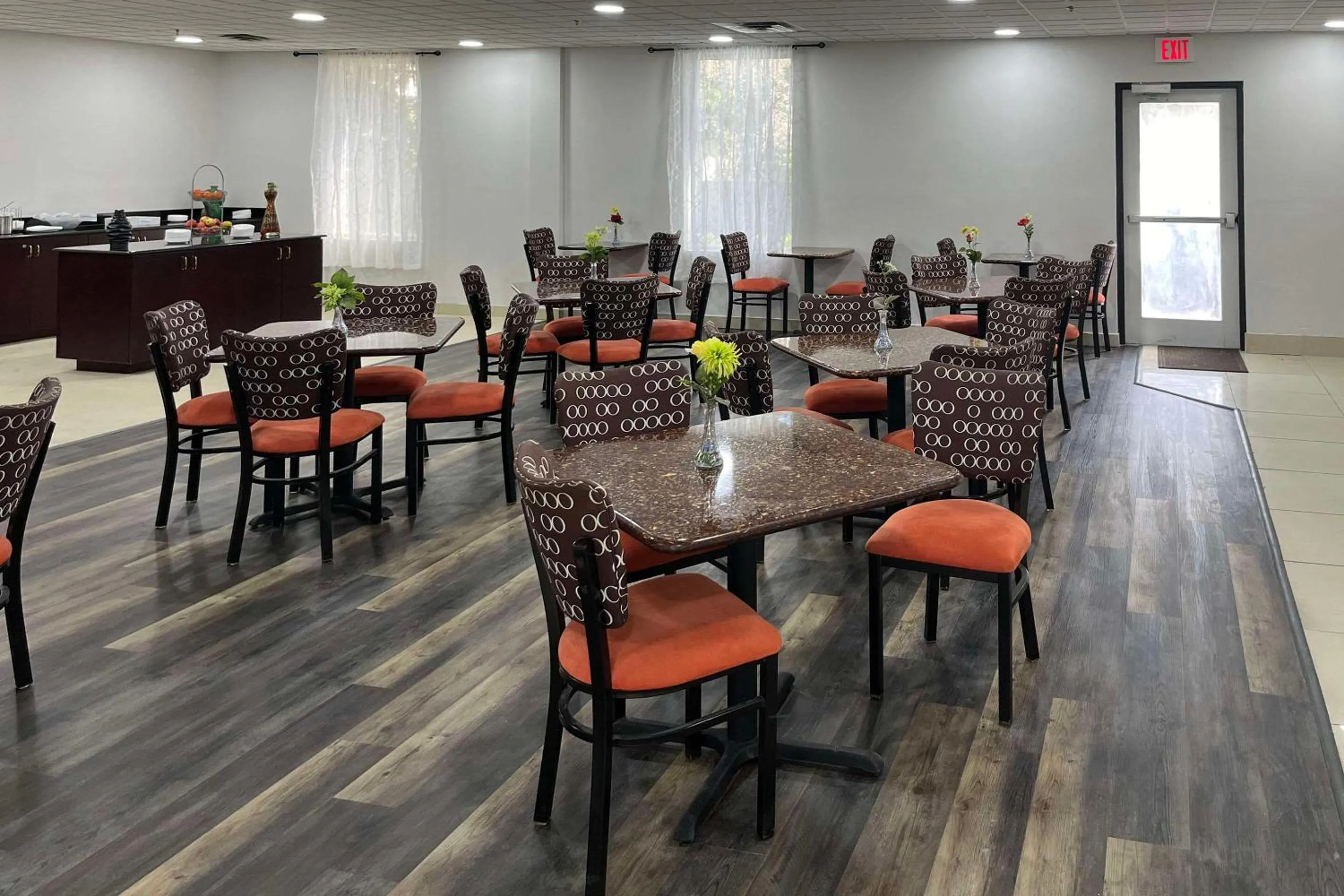 Breakfast, Restaurant/Places to Eat in Sans Boutique Hotel & Suites