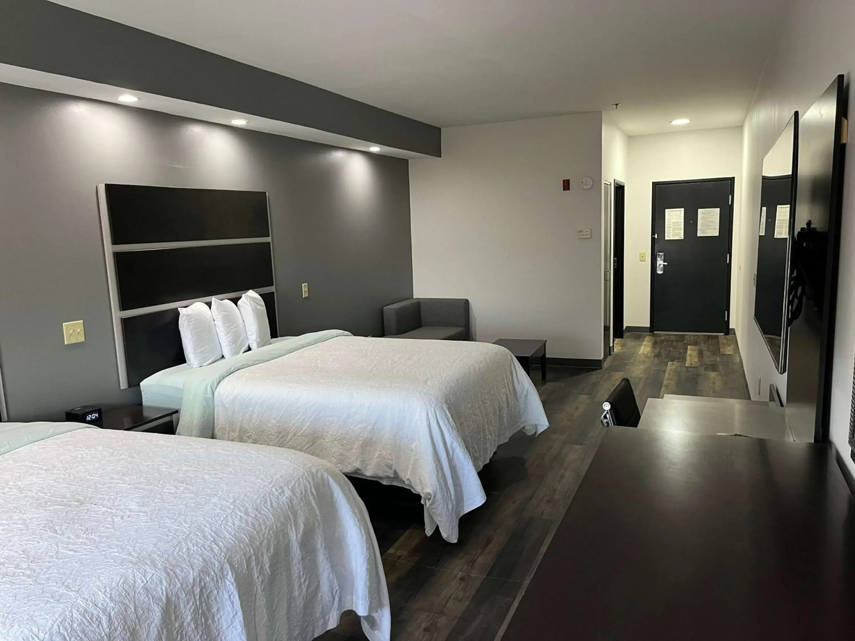 Bedroom in Sonesta Essential Savannah Bedroom in Sonesta Essential Savannah