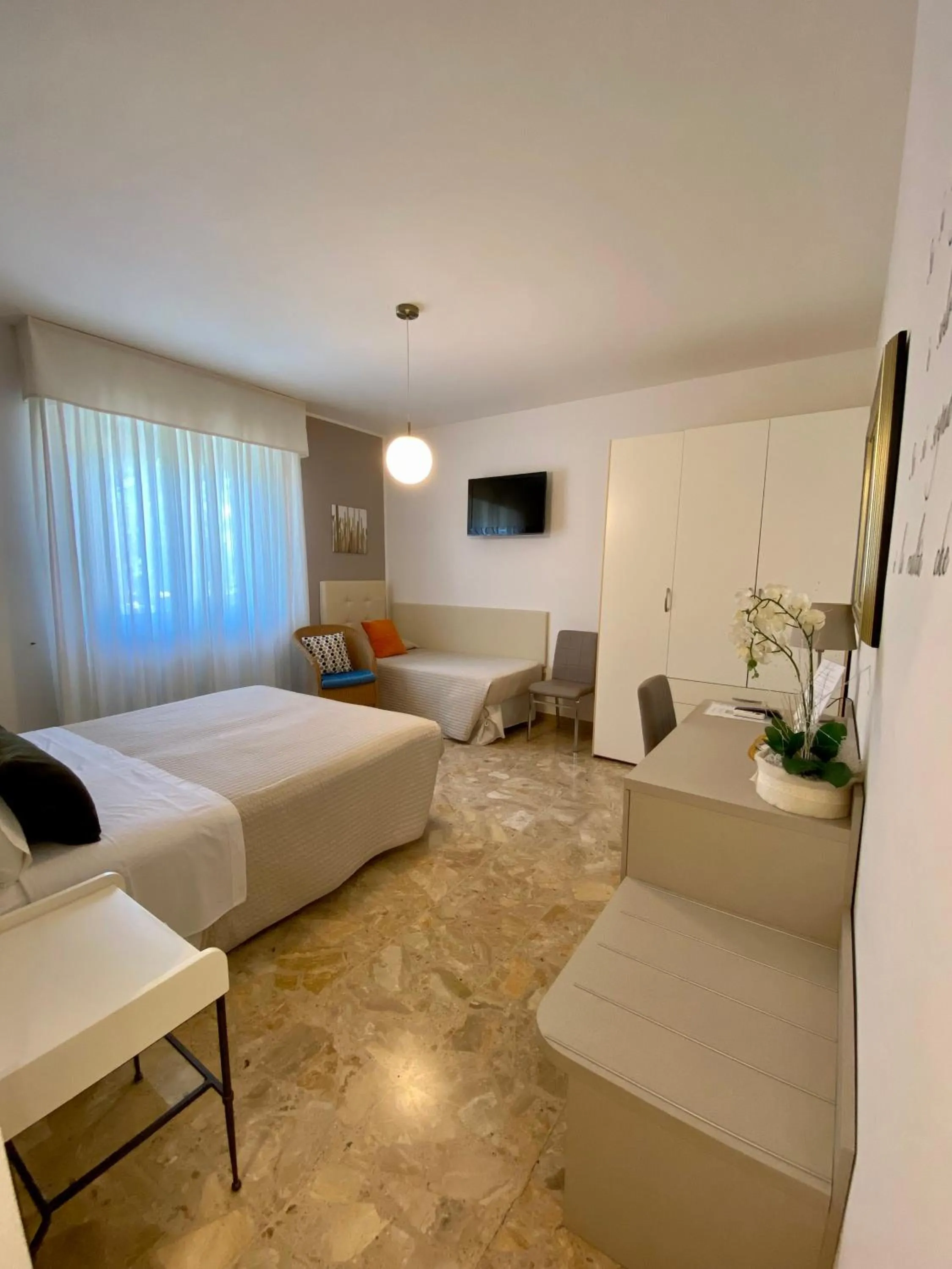 Bed in A Due Passi B&B