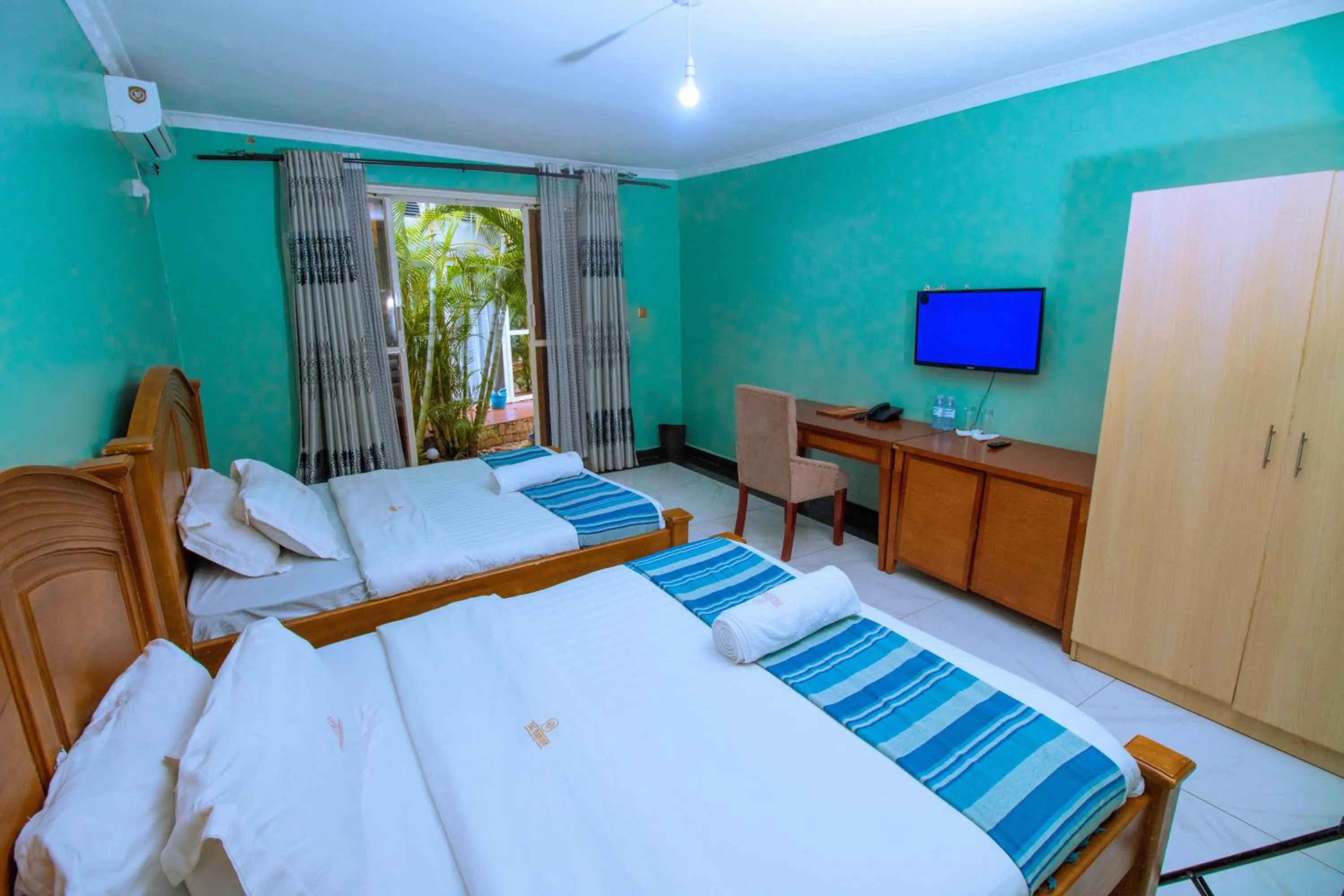 The Mansion Hotel Jinja