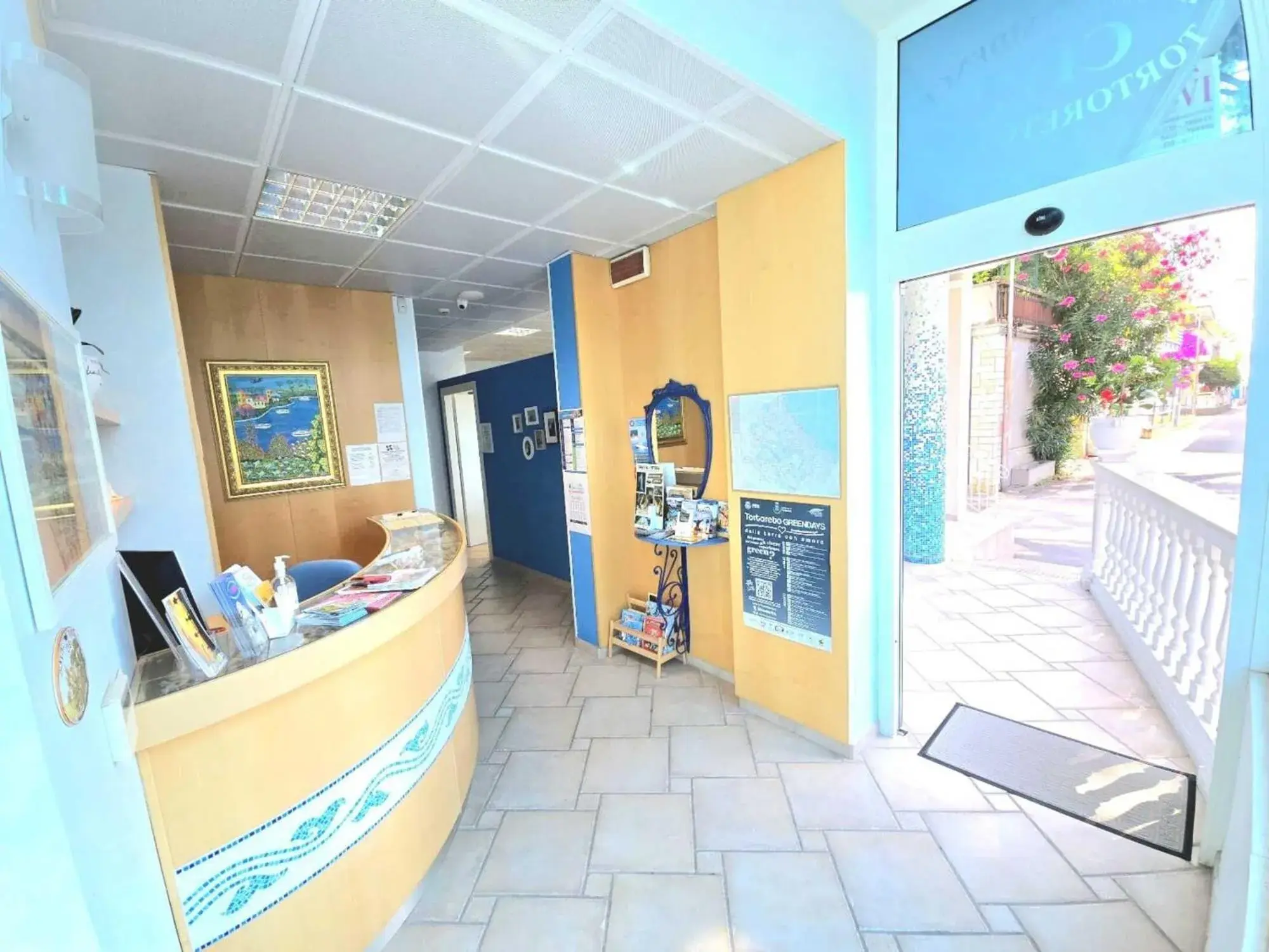 Hotel Residence HR CIVI Hotel Residence HR CIVI
