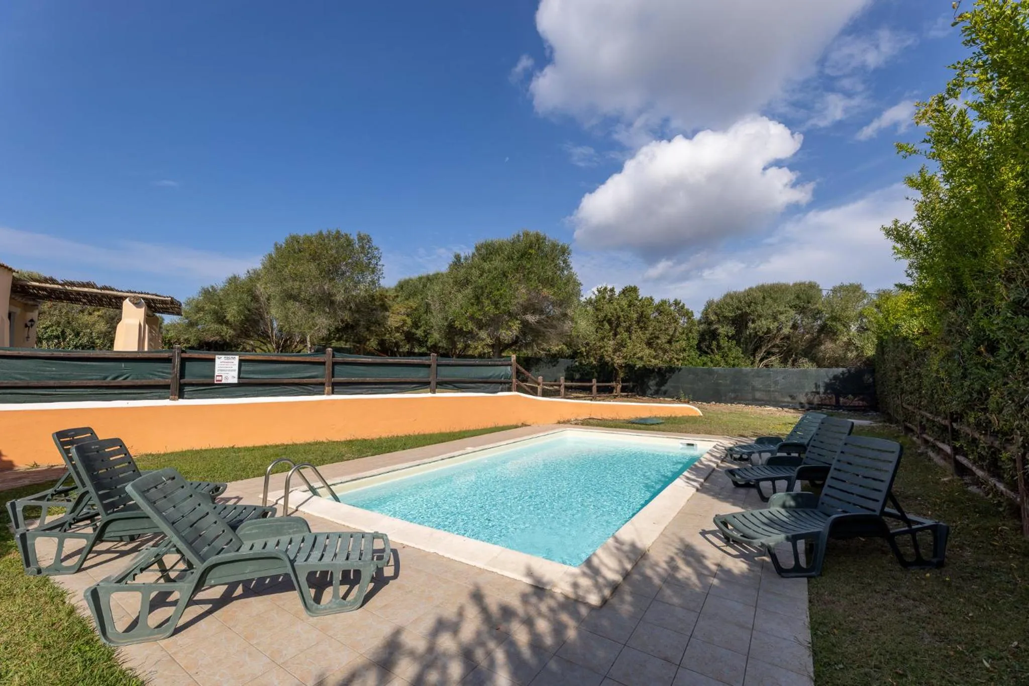 Swimming pool in Sea & Villas