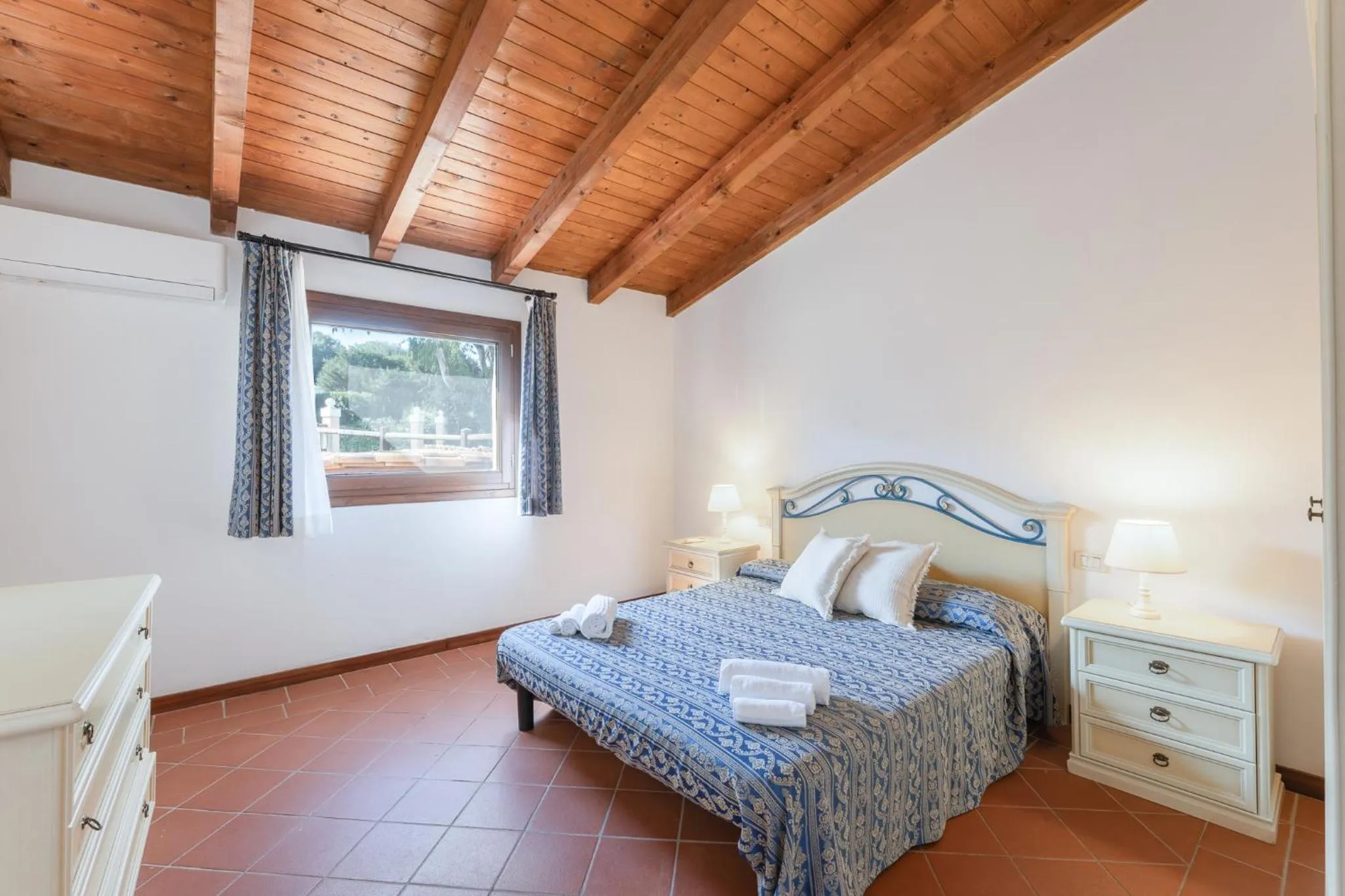 Bedroom, Bed in Sea & Villas