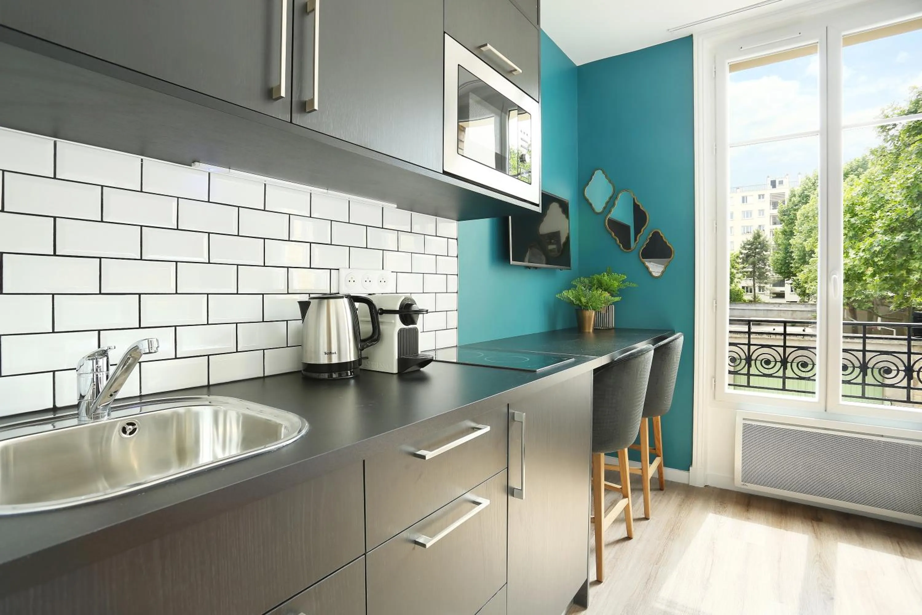 Kitchen or kitchenette in YAYS Paris Zola by Numa