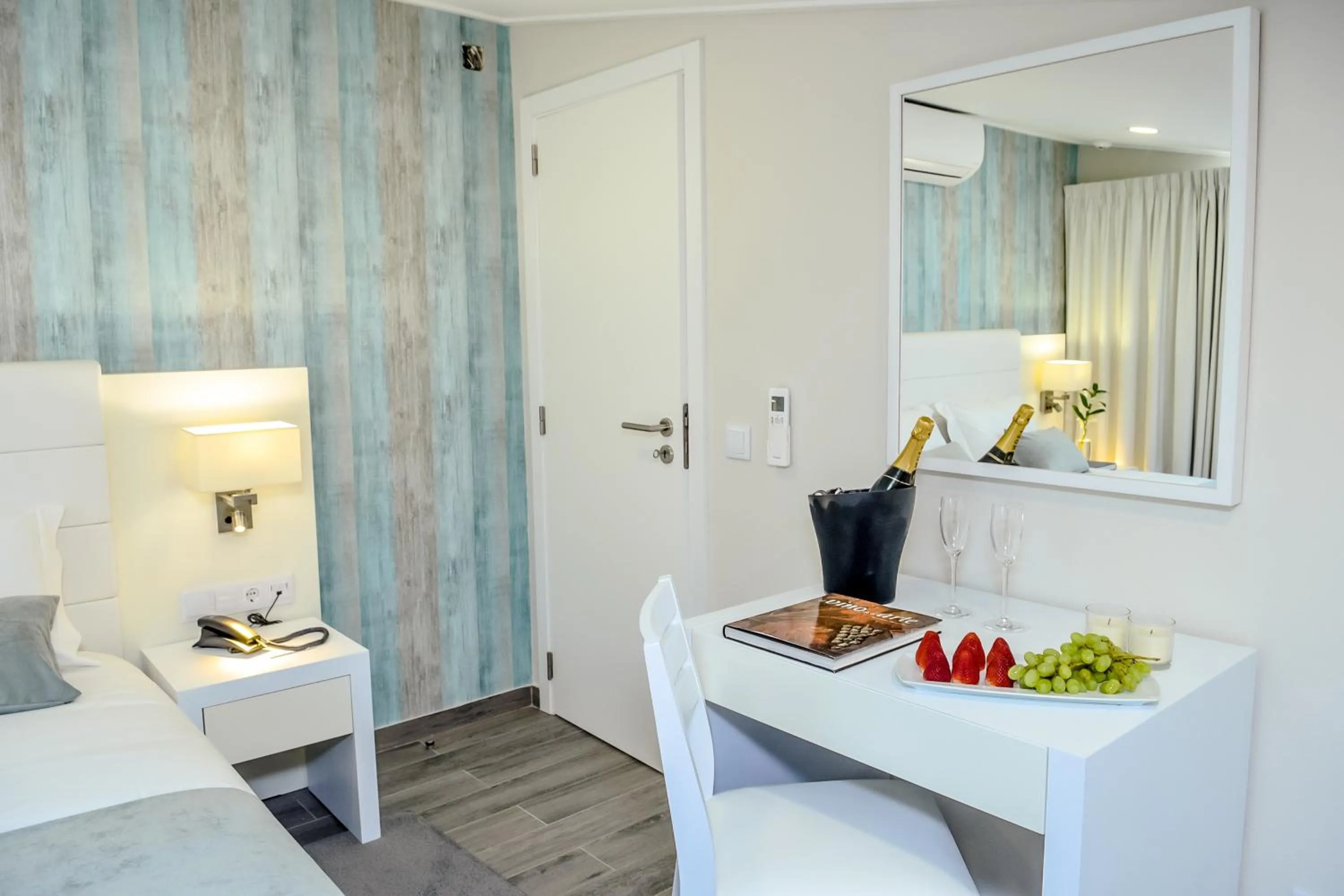 Bed in Villamar Style Maison