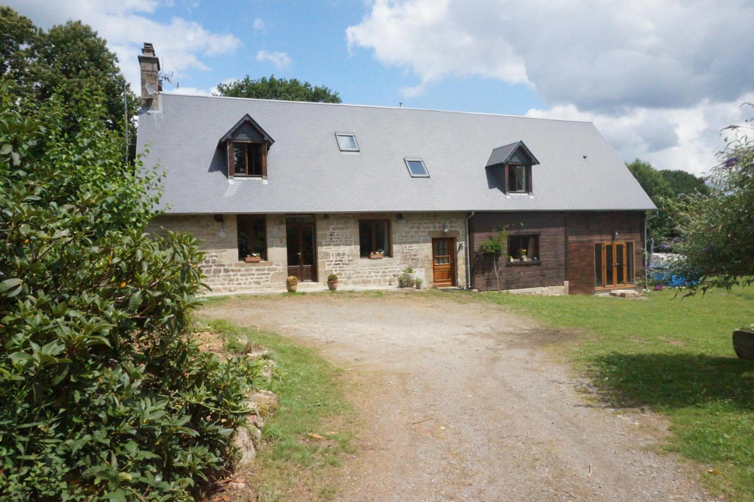 Facade/entrance in Maison du Murphy
