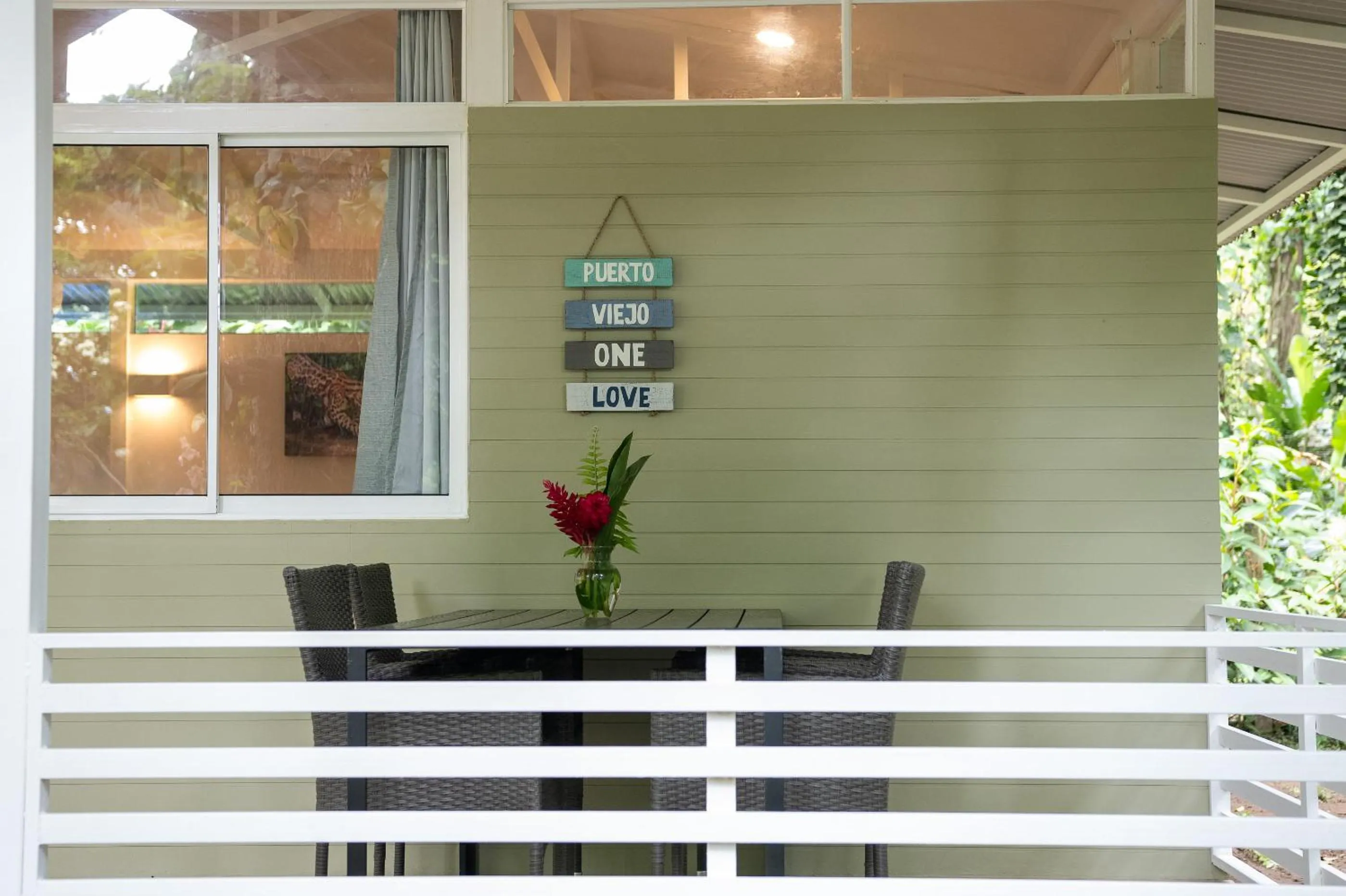 Balcony/Terrace in Jaguar Inn Bungalows