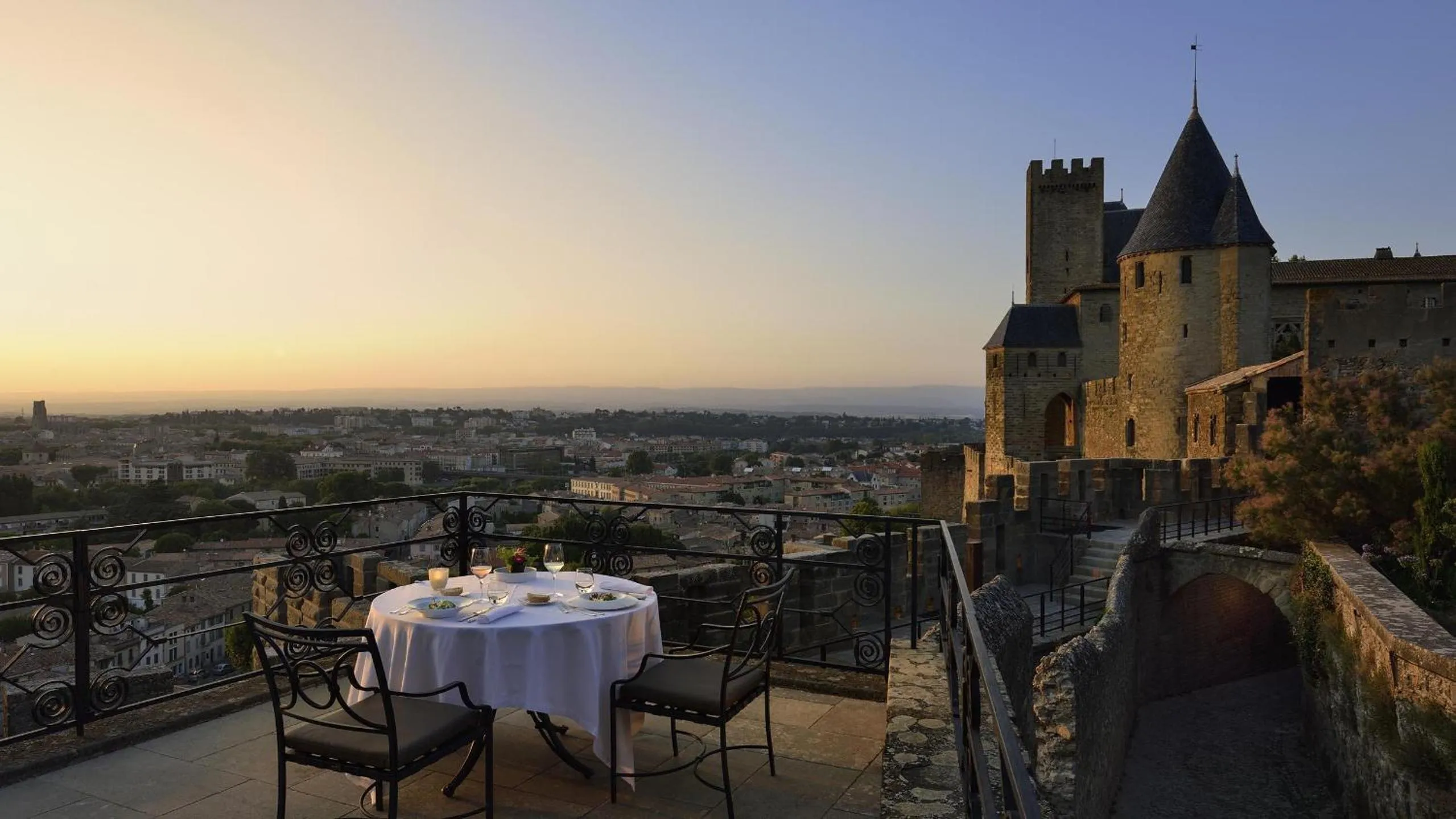wedding in Hotel de la Cité Carcassonne - MGallery Collection