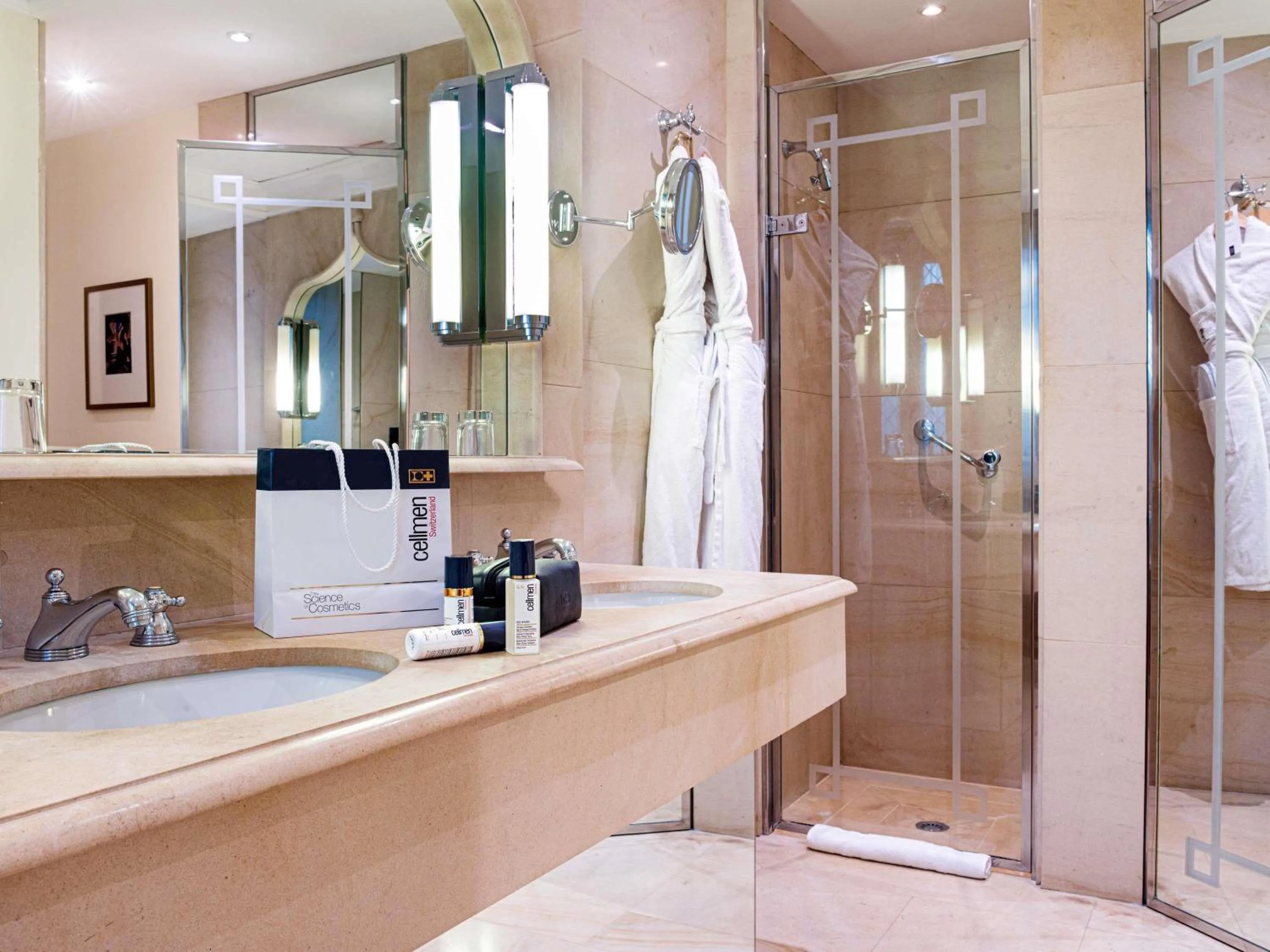 Bedroom in Hotel de la Cité Carcassonne - MGallery Collection