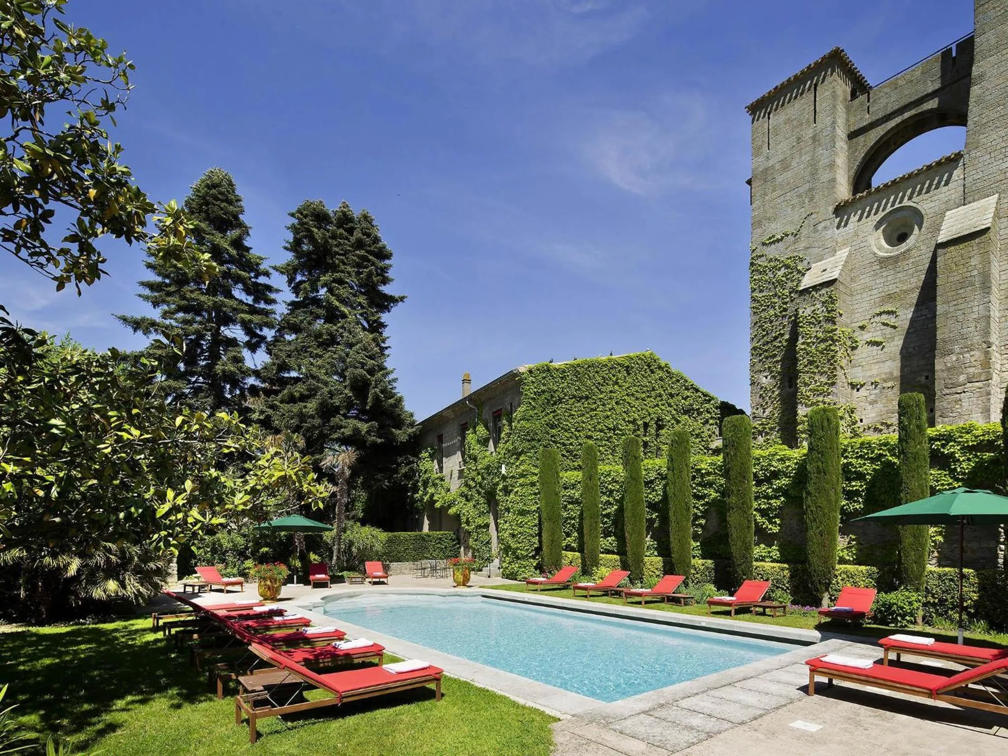 Pool view in Hotel de la Cité Carcassonne - MGallery Collection