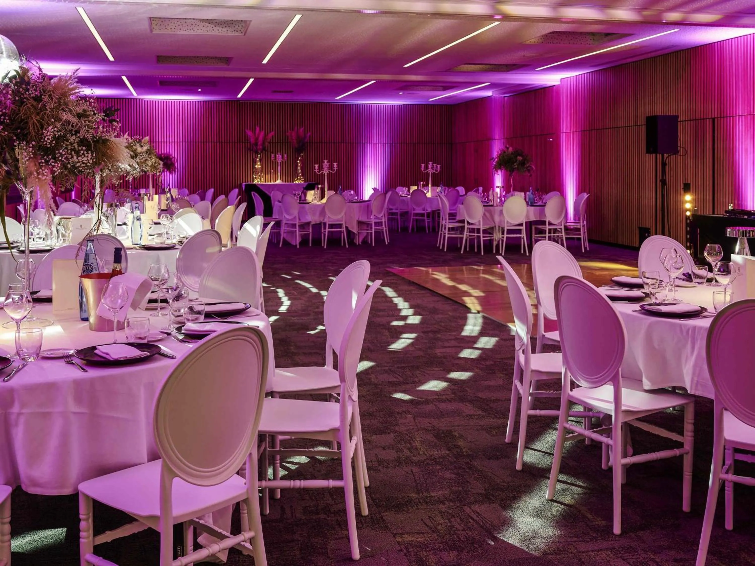 wedding in Hotel de la Cité Carcassonne - MGallery Collection