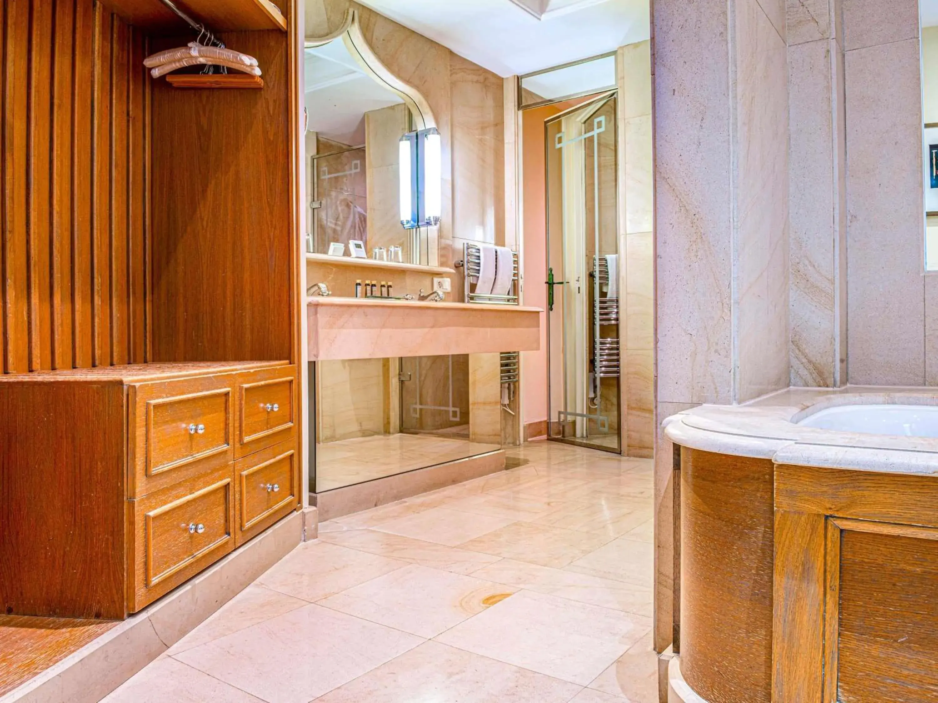 Bedroom in Hotel de la Cité Carcassonne - MGallery Collection Bedroom in Hotel de la Cité Carcassonne - MGallery Collection