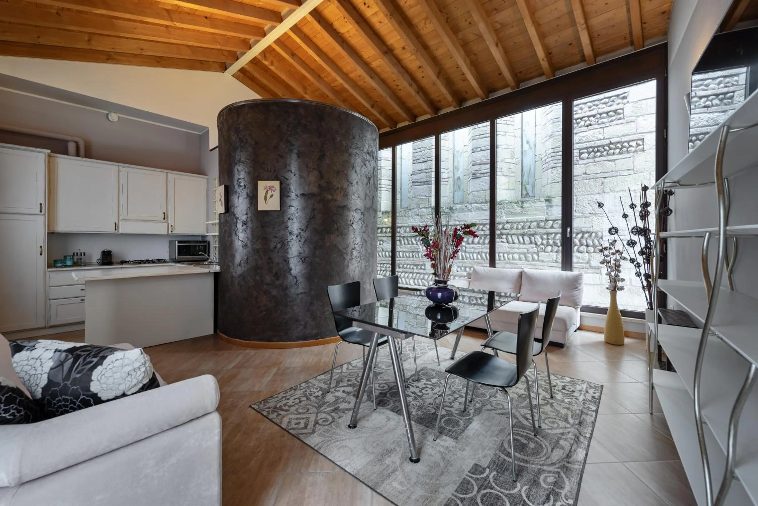 Kitchen or kitchenette in Hotel Mastino