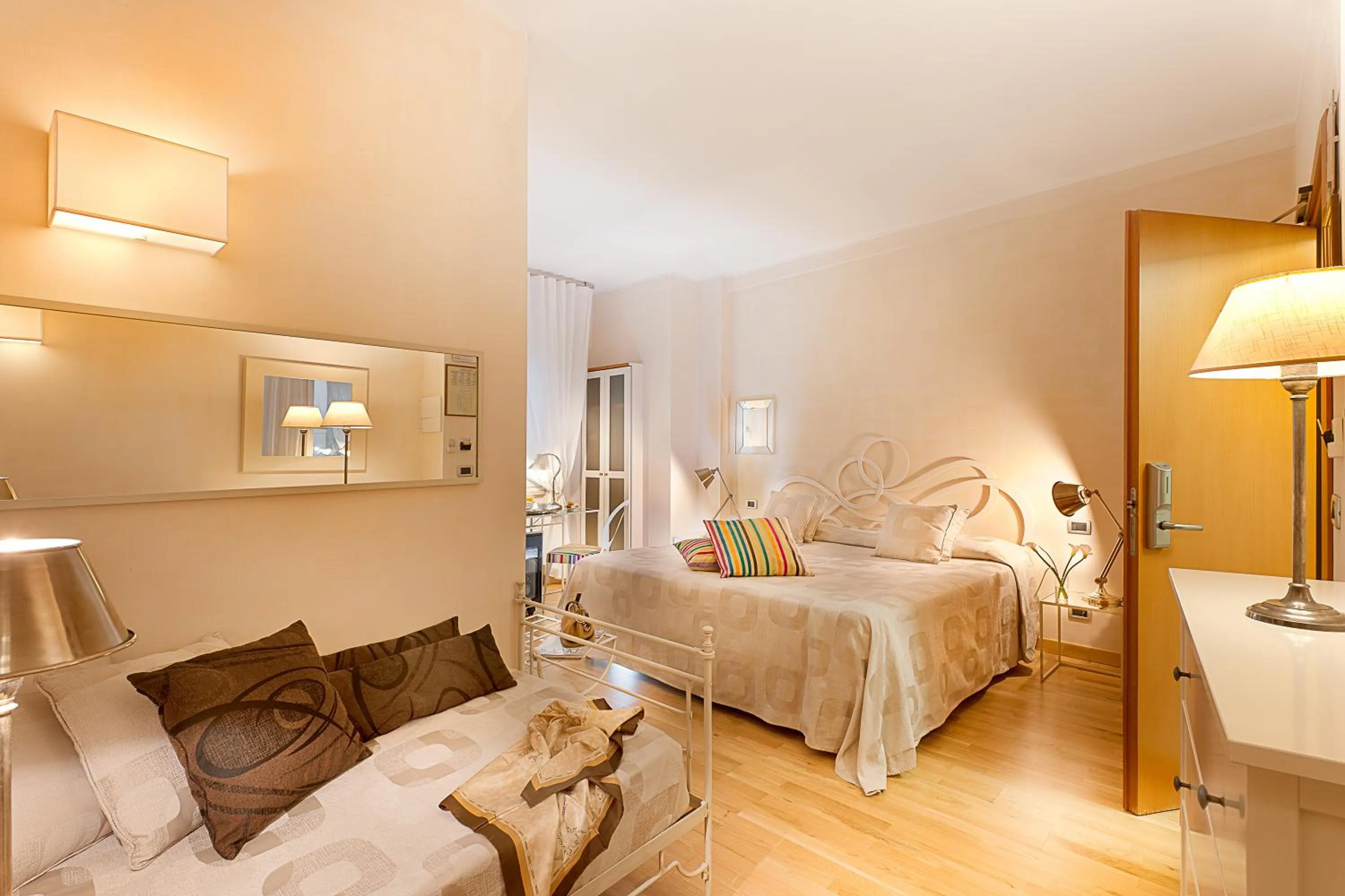 Photo of the whole room, Bed in Hotel Mastino