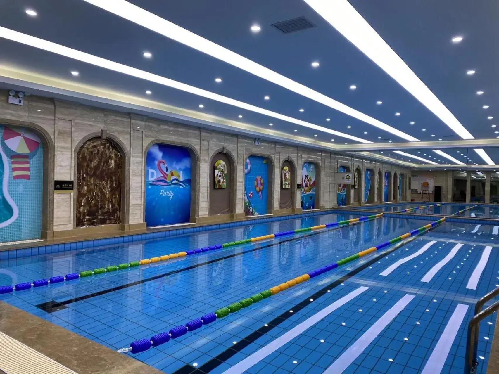 Swimming pool in Pullman Beijing South Swimming pool in Pullman Beijing South