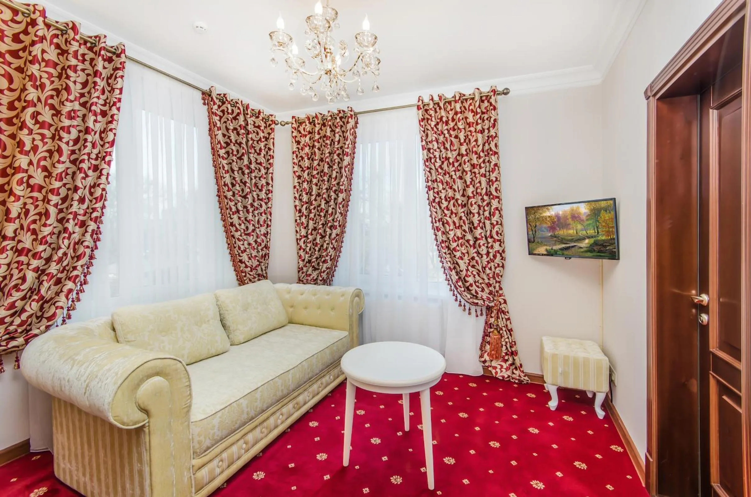 Living room in Park Lane Hotel