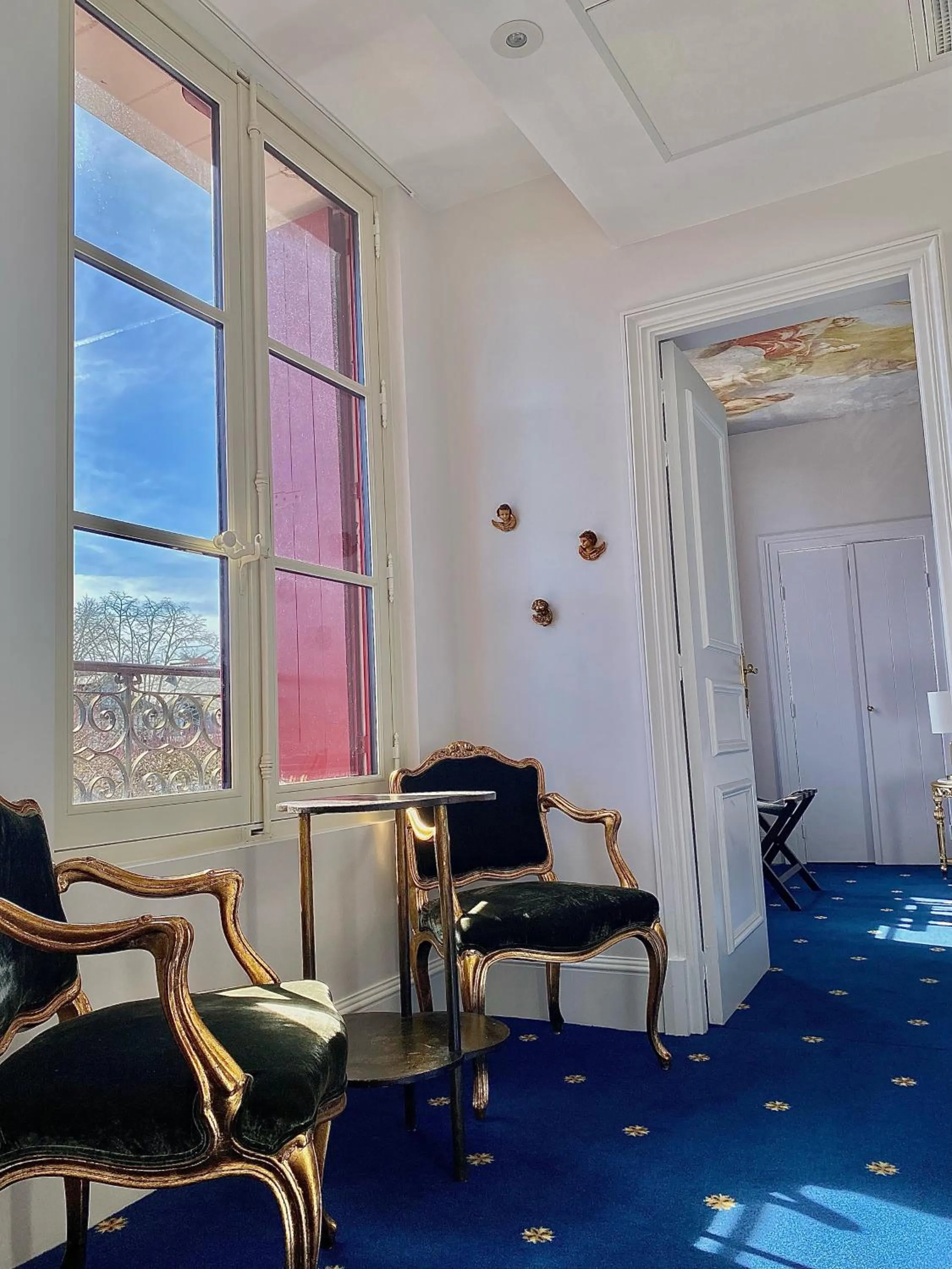 Bedroom in Le Manoir Saint Thomas