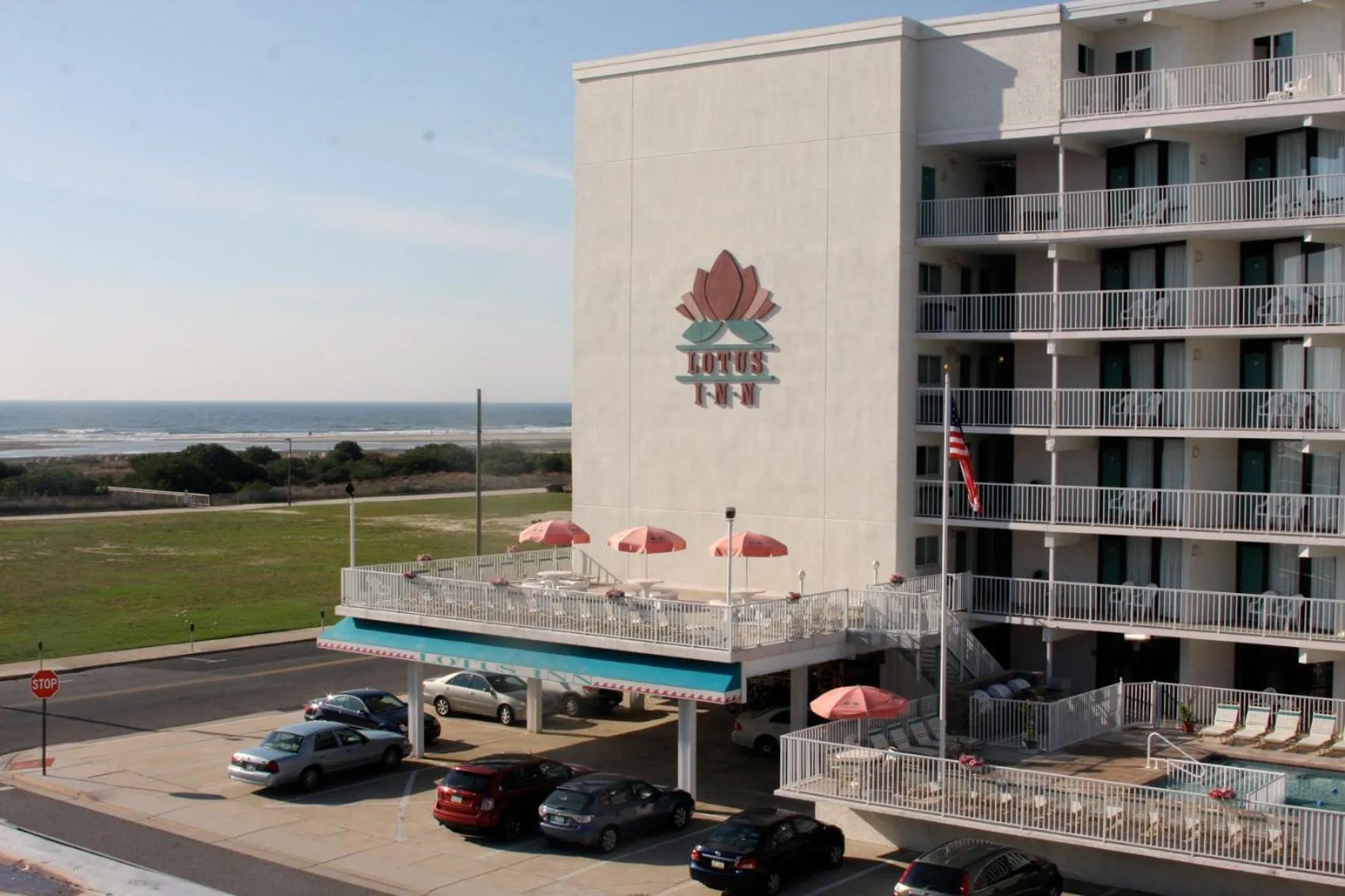 Facade/entrance in Lotus Inn