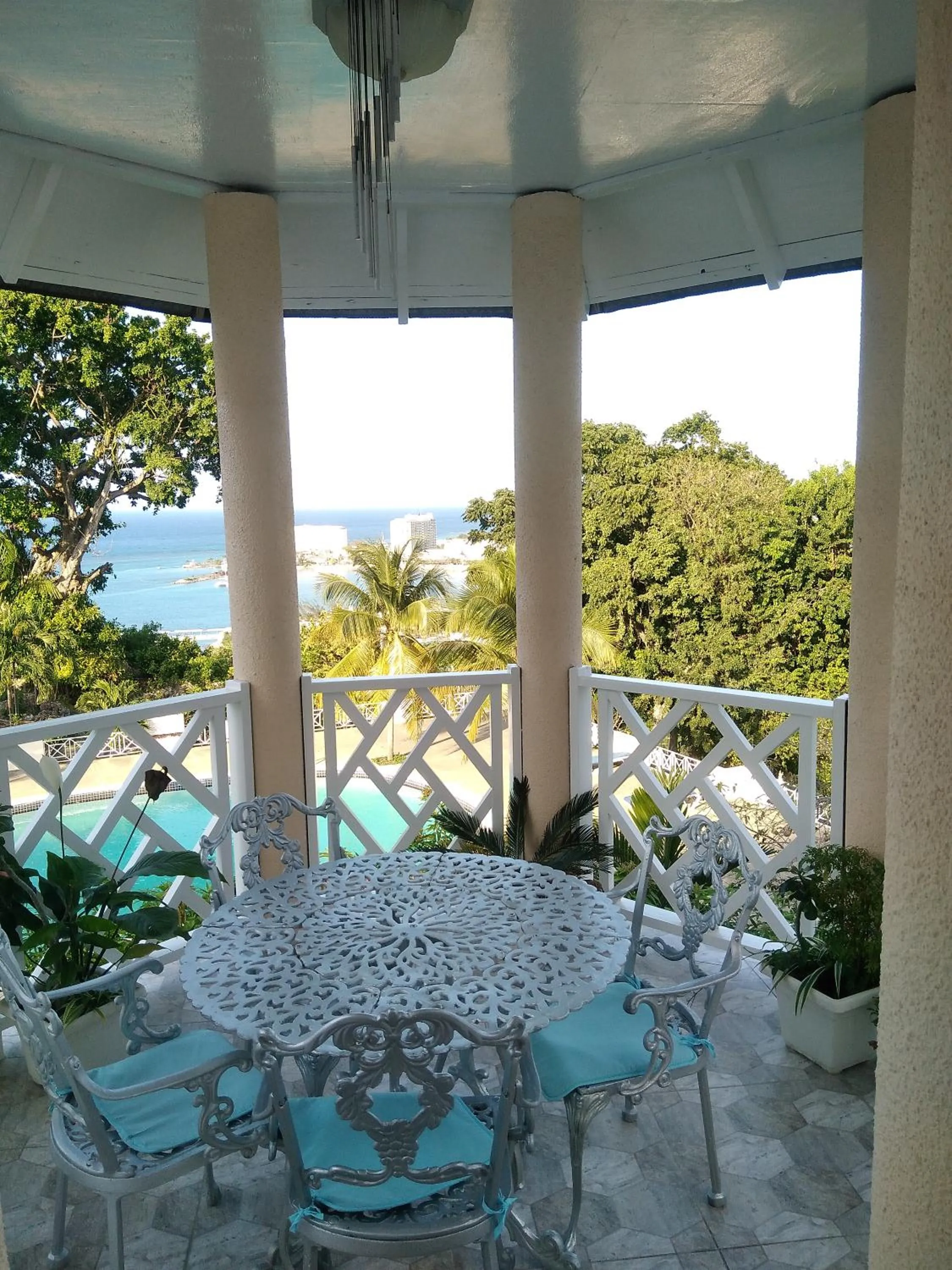 Balcony/Terrace in Blue Topaz