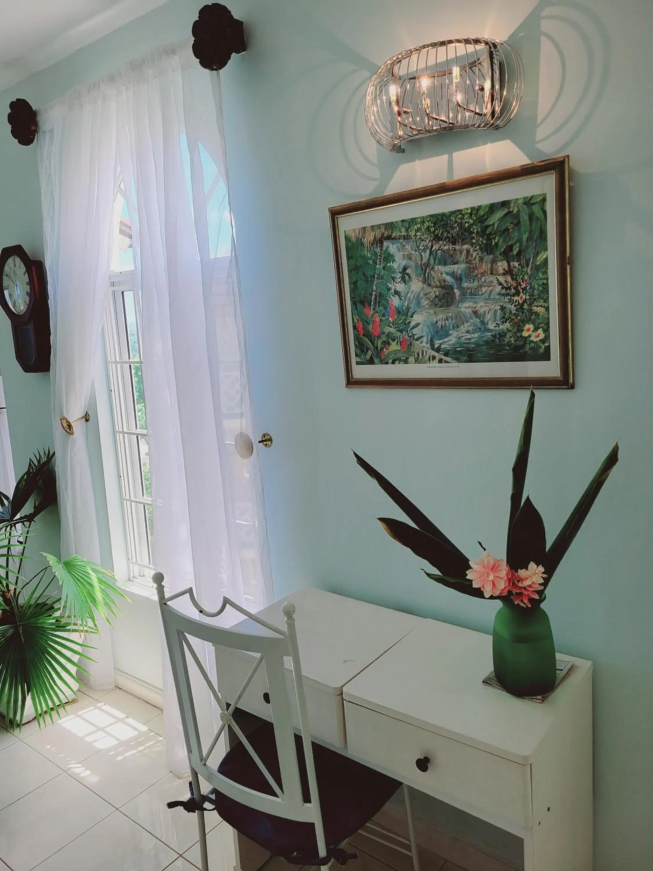 Living room in Blue Topaz