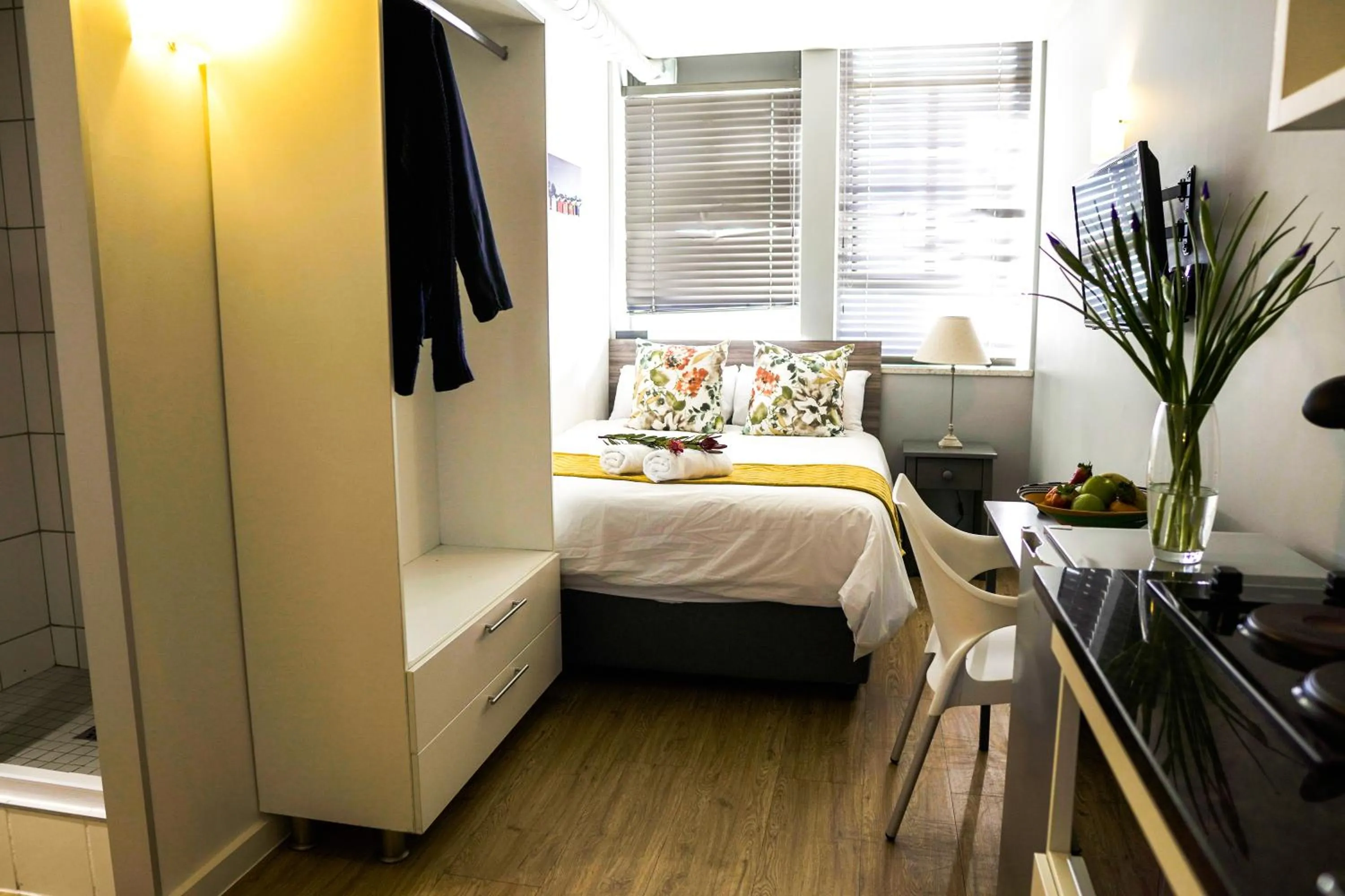 Living room, Bed in 106 On Adderley Accommodation