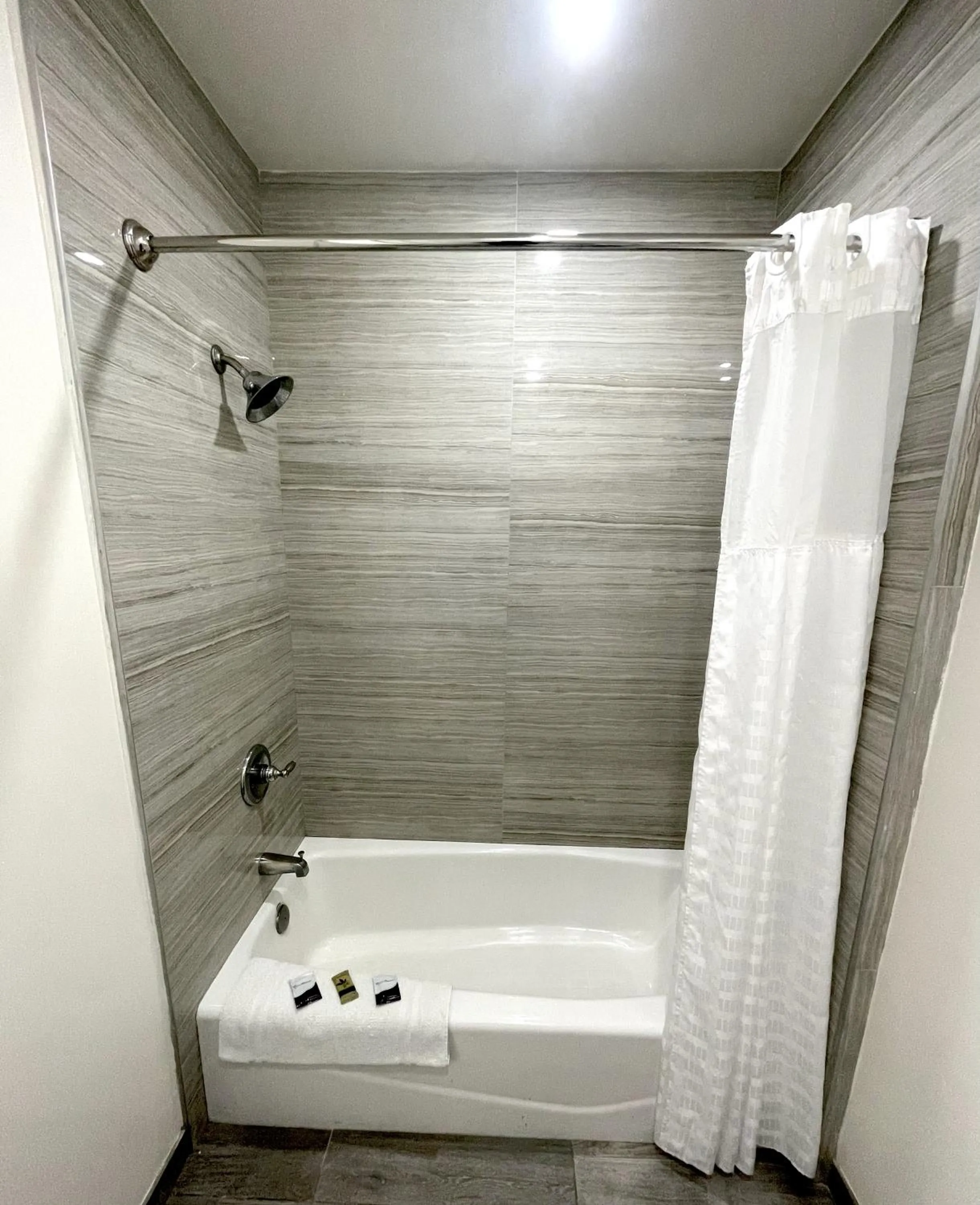 Shower in Newport Bay Inn