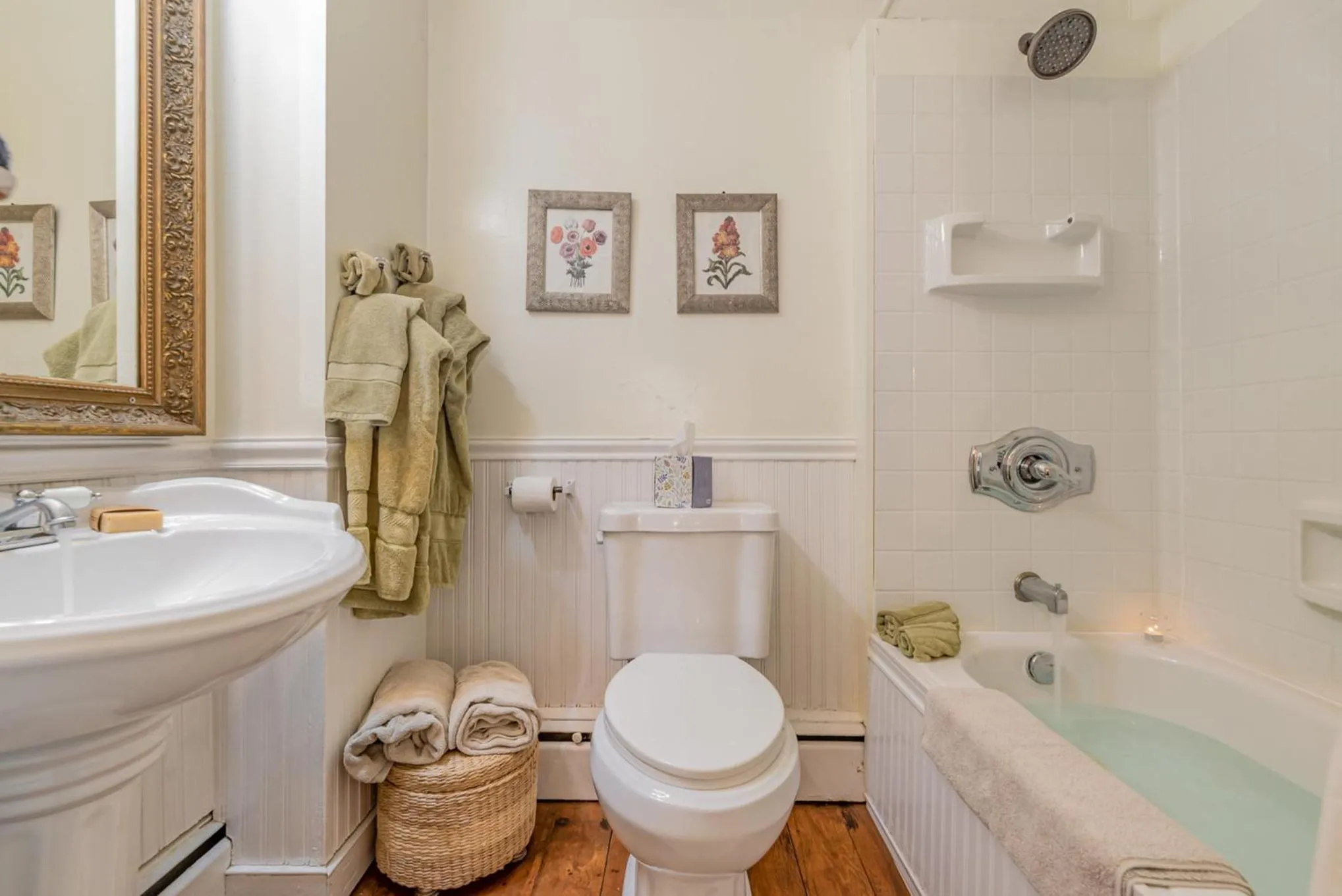 Fallen Tree Farm Bed and Breakfast