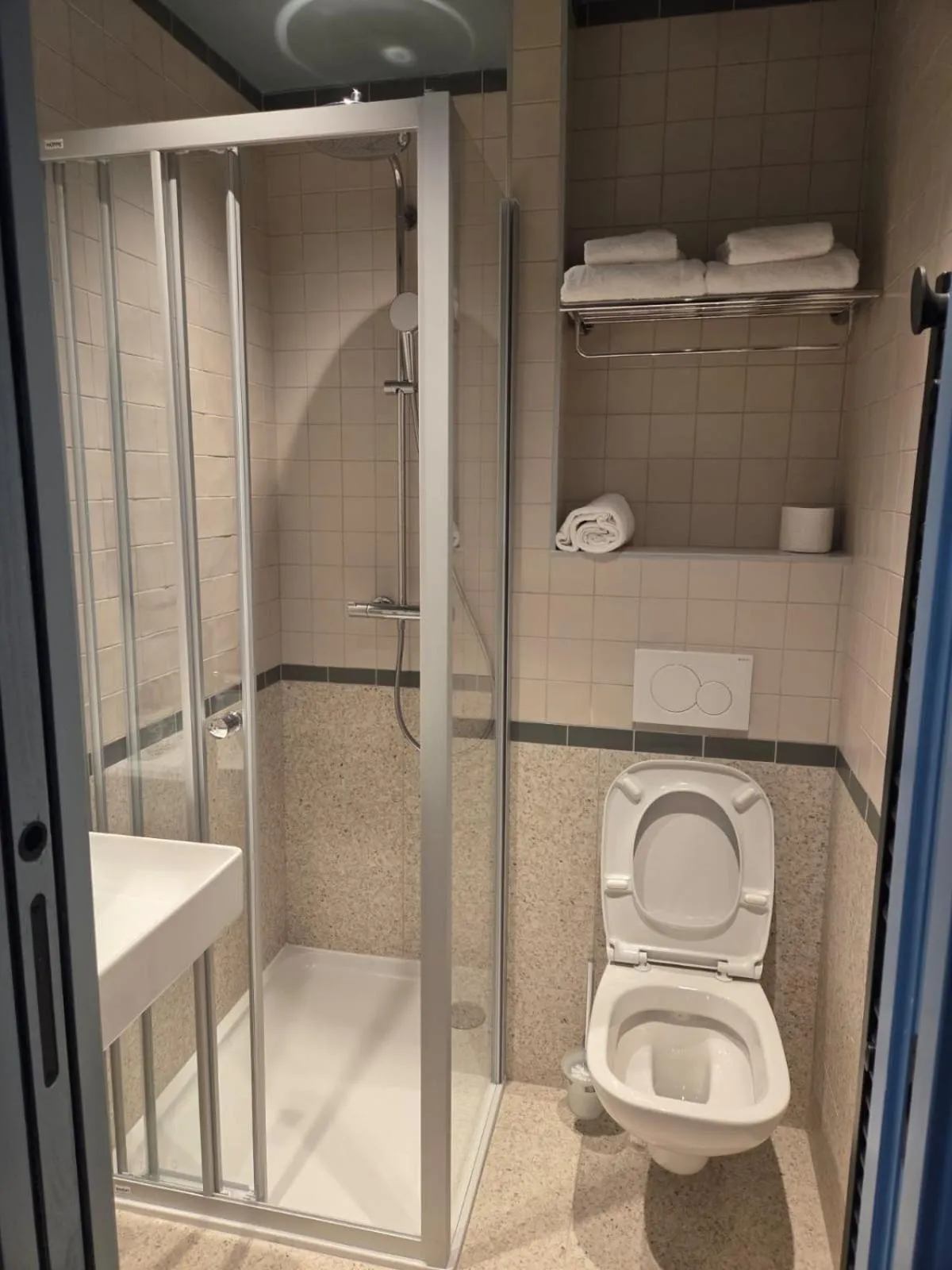 Bathroom in Hôtel CASA MOHO - Juan-Les-Pins