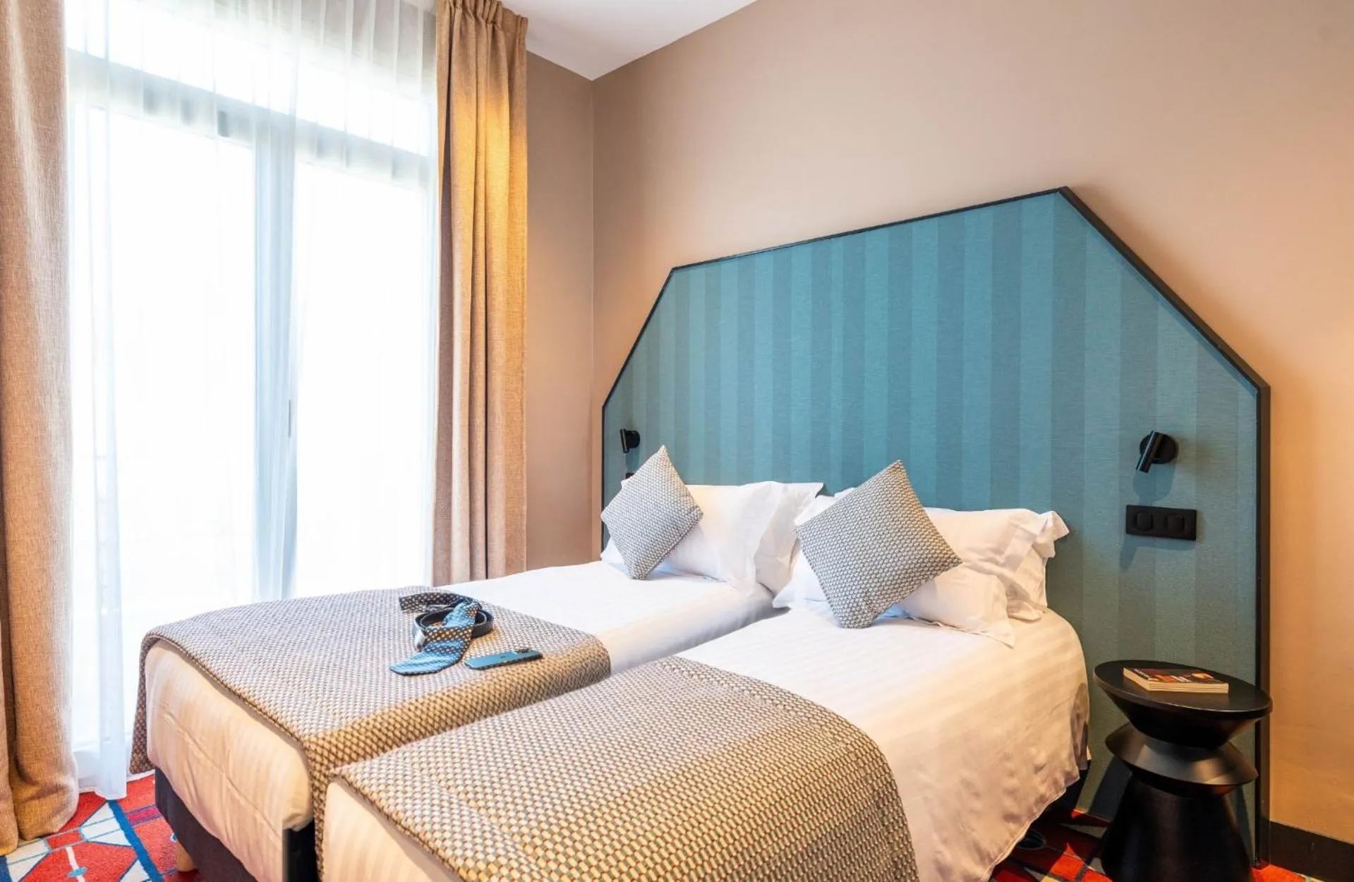 Bed in Hôtel CASA MOHO - Juan-Les-Pins