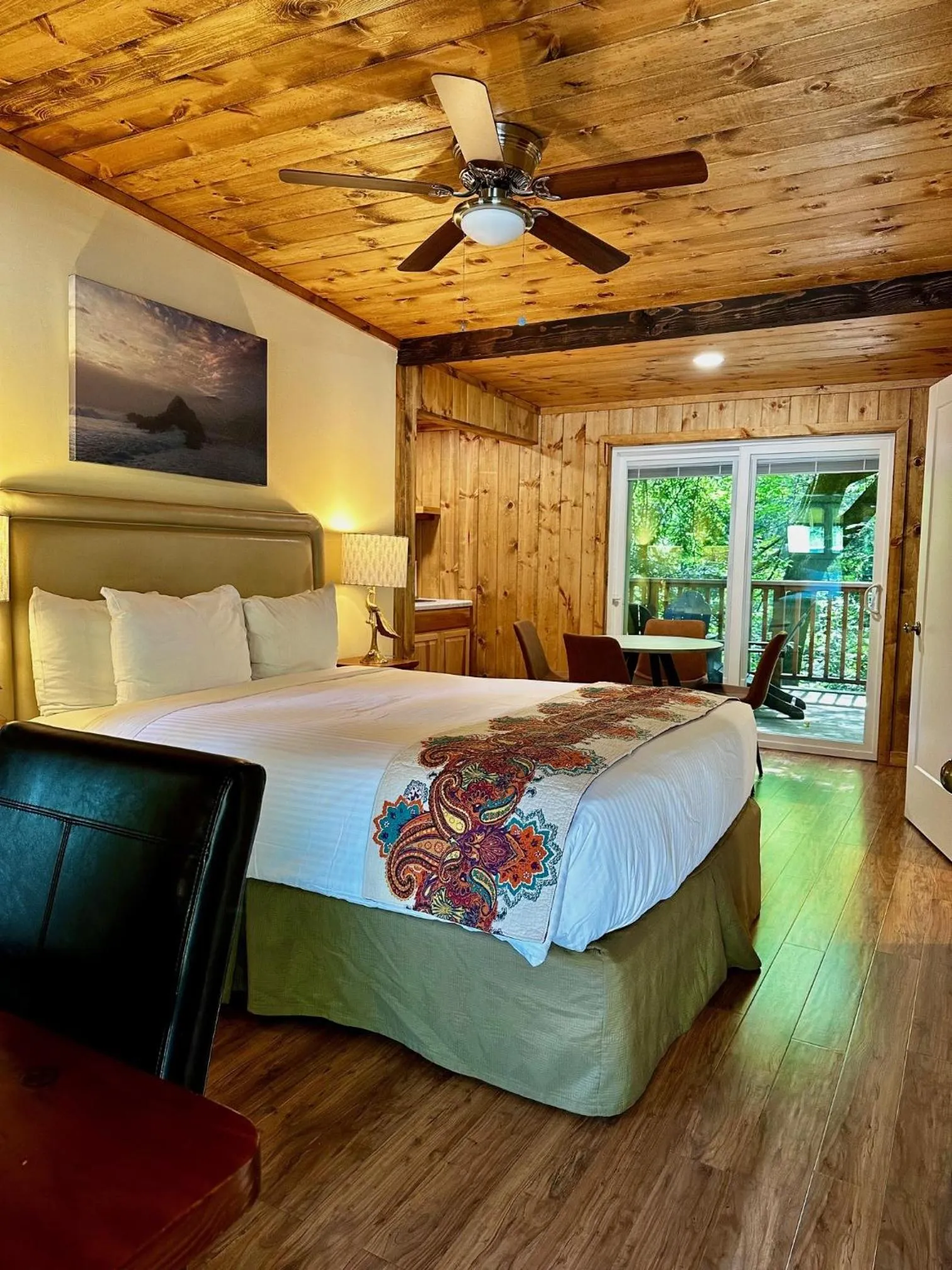 Bed in Fernwood Resort
