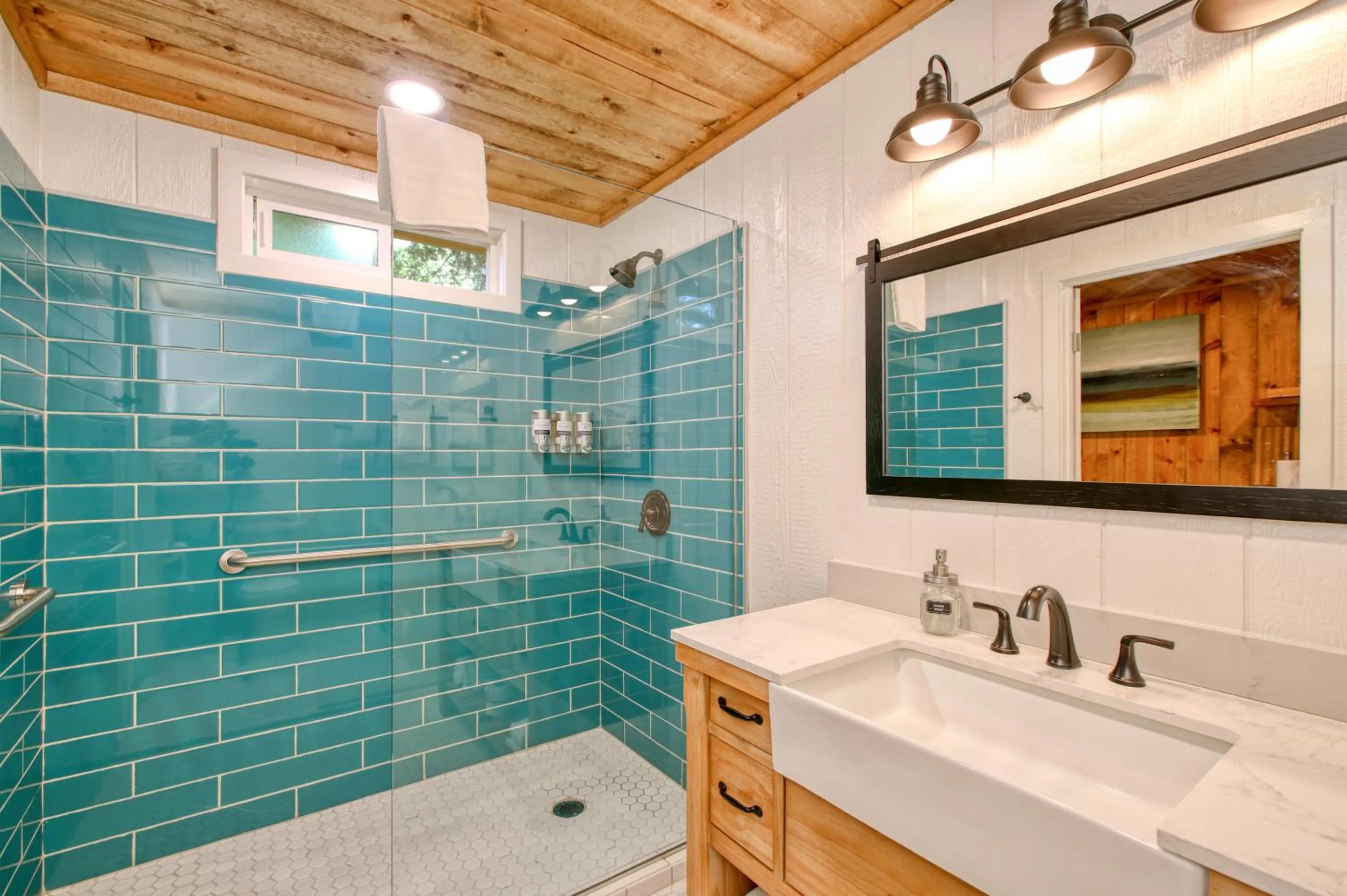 Bathroom in Fernwood Resort