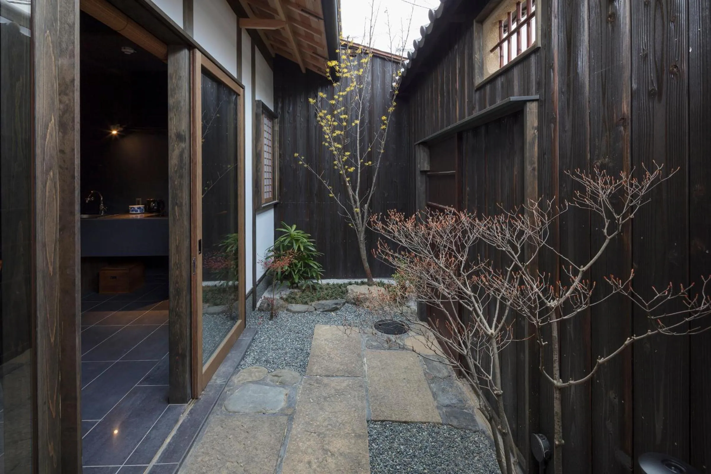 Garden in Yoitsubaki Machiya House