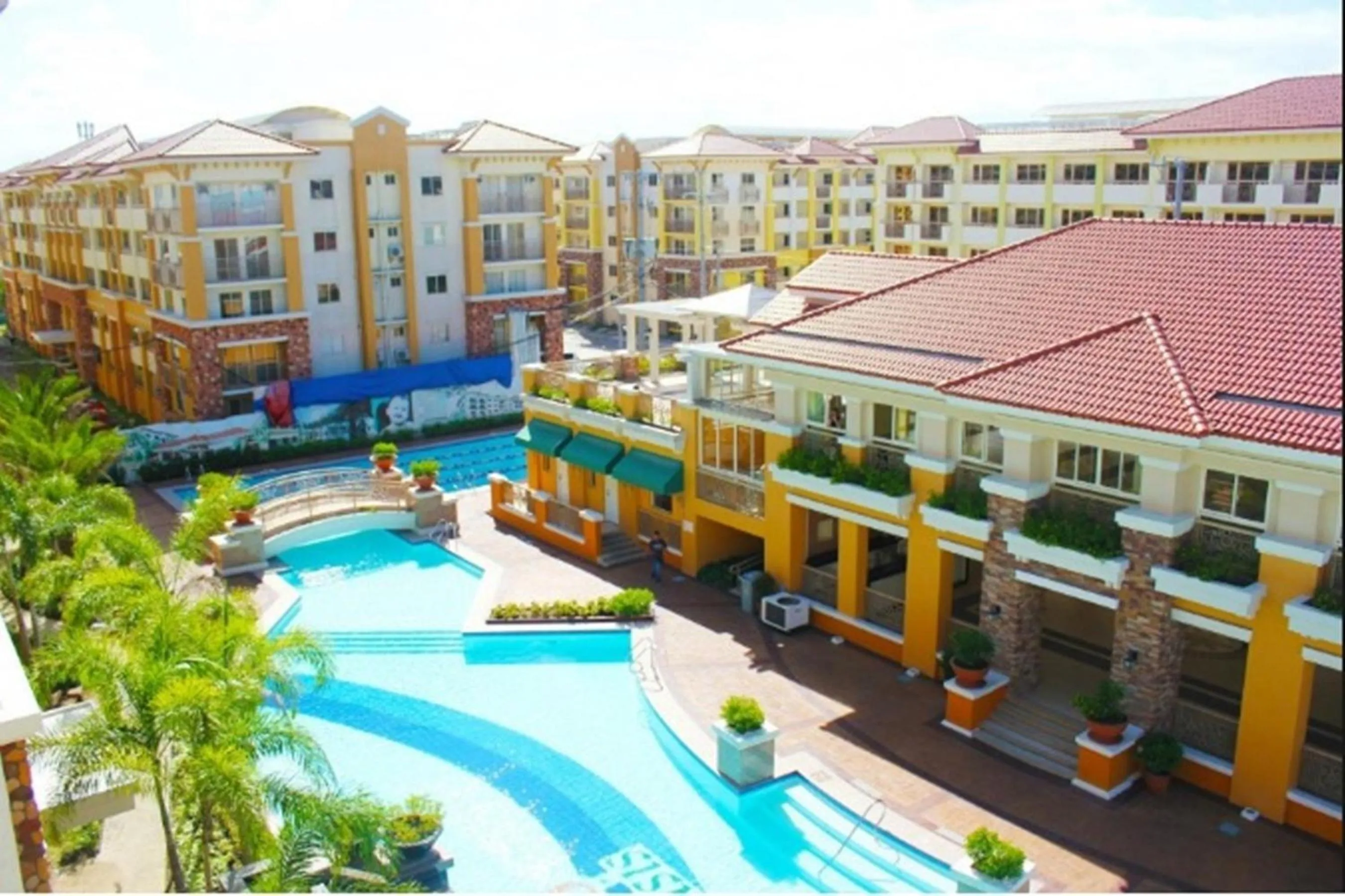 Bird's eye view in 2 BR Sorrento Oasis