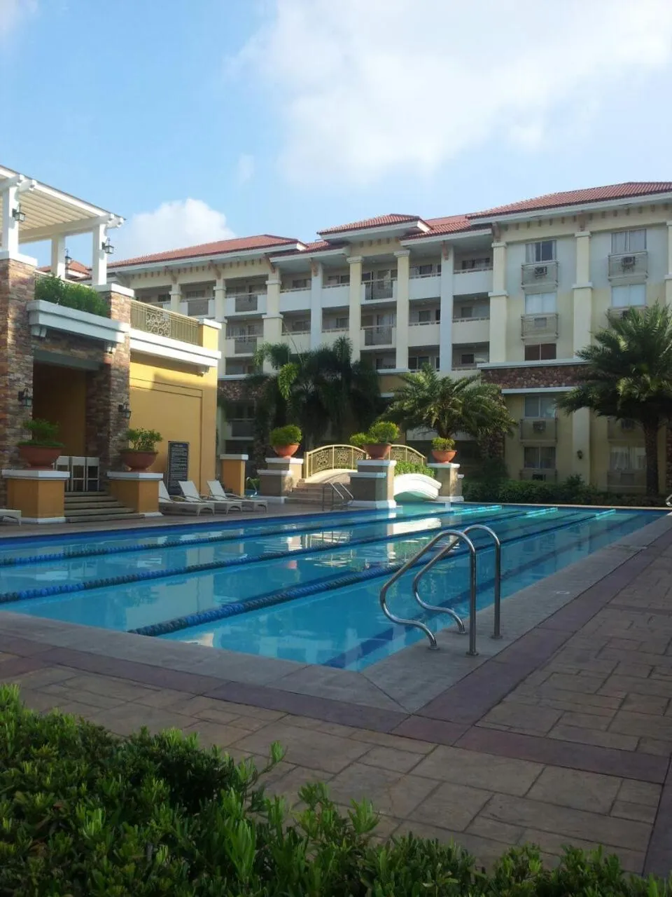 Swimming pool in 2 BR Sorrento Oasis