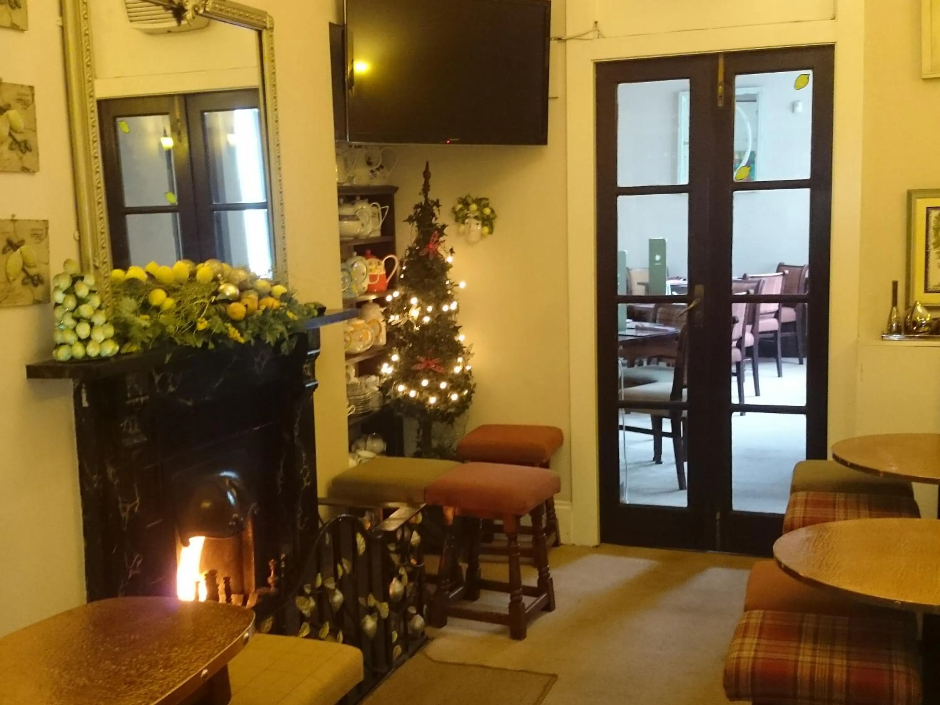 Lounge or bar in Albert Hotel