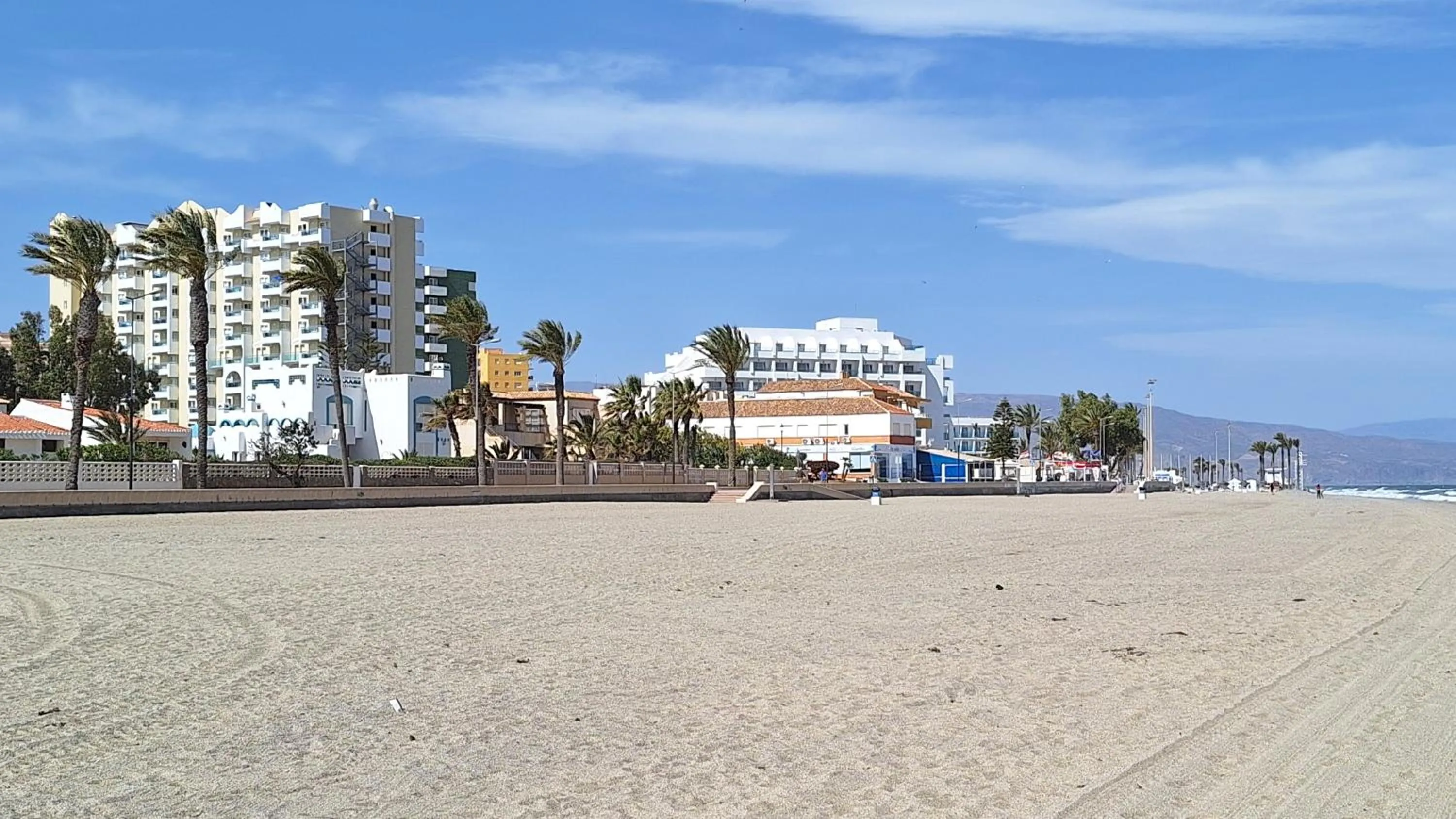 Property building in Destinos de Sol Roquetas de Mar - Montepío Minería
