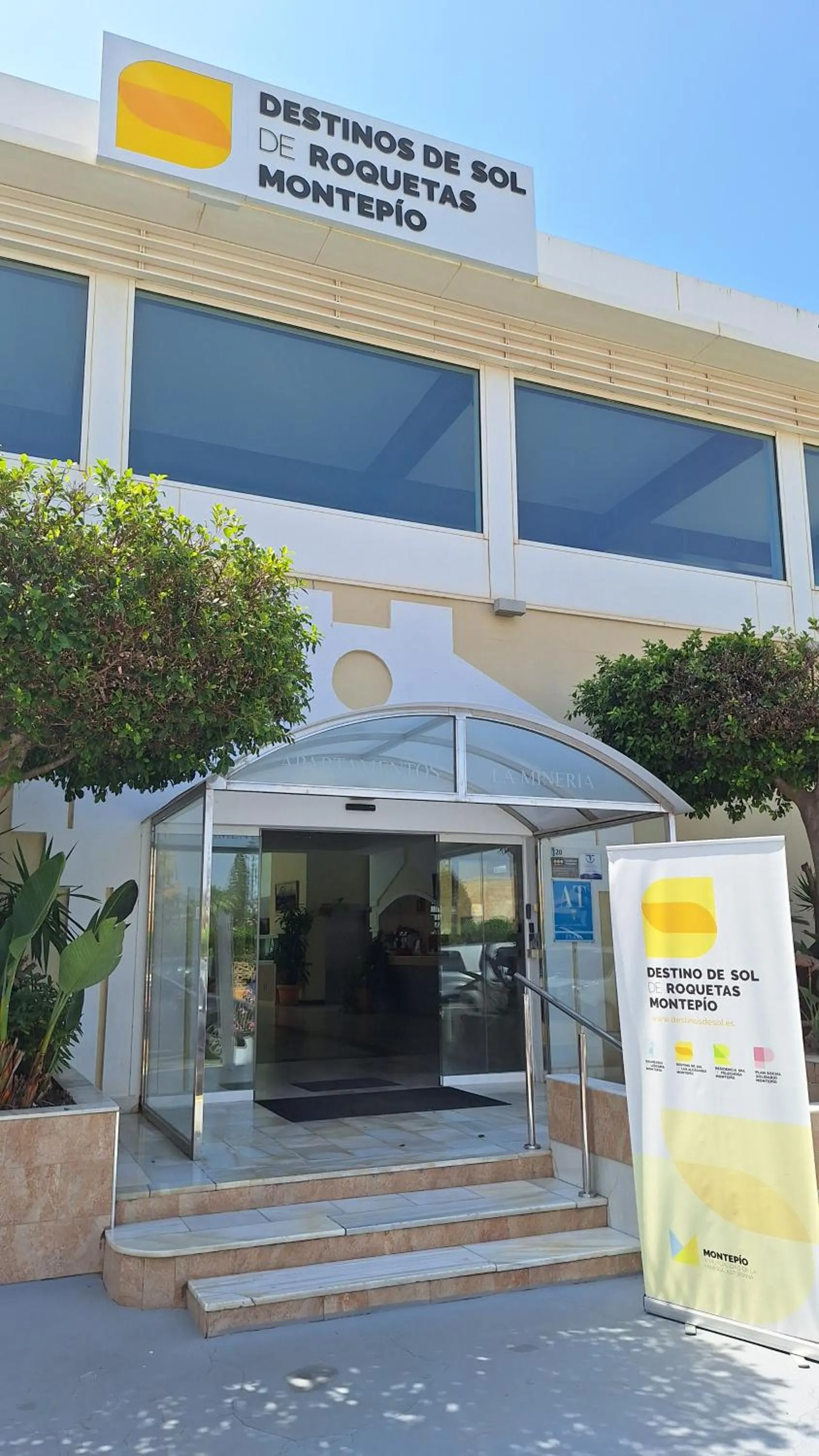 Facade/entrance in Destinos de Sol Roquetas de Mar - Montepío Minería