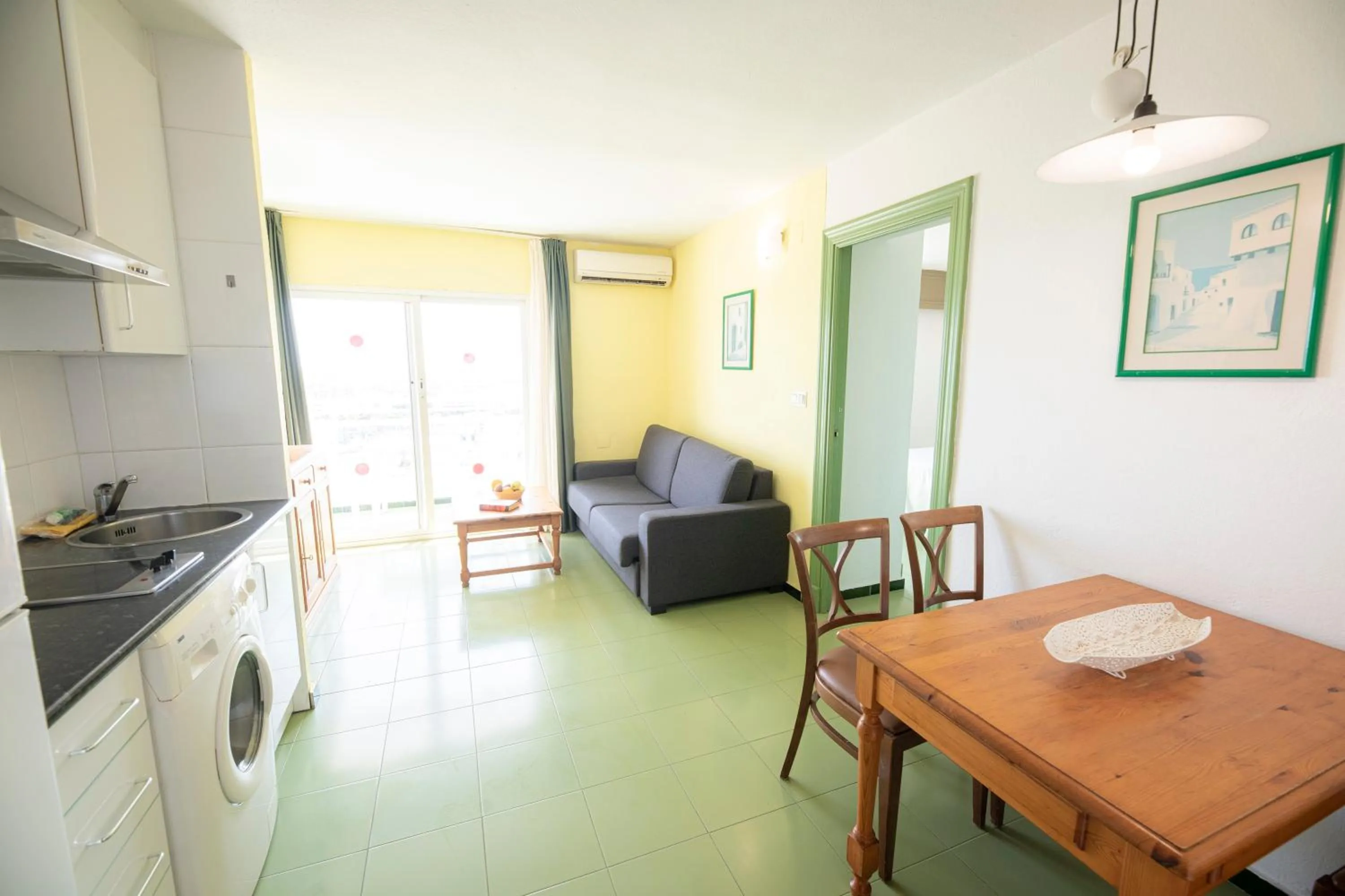 Living room in Destinos de Sol Roquetas de Mar - Montepío Minería