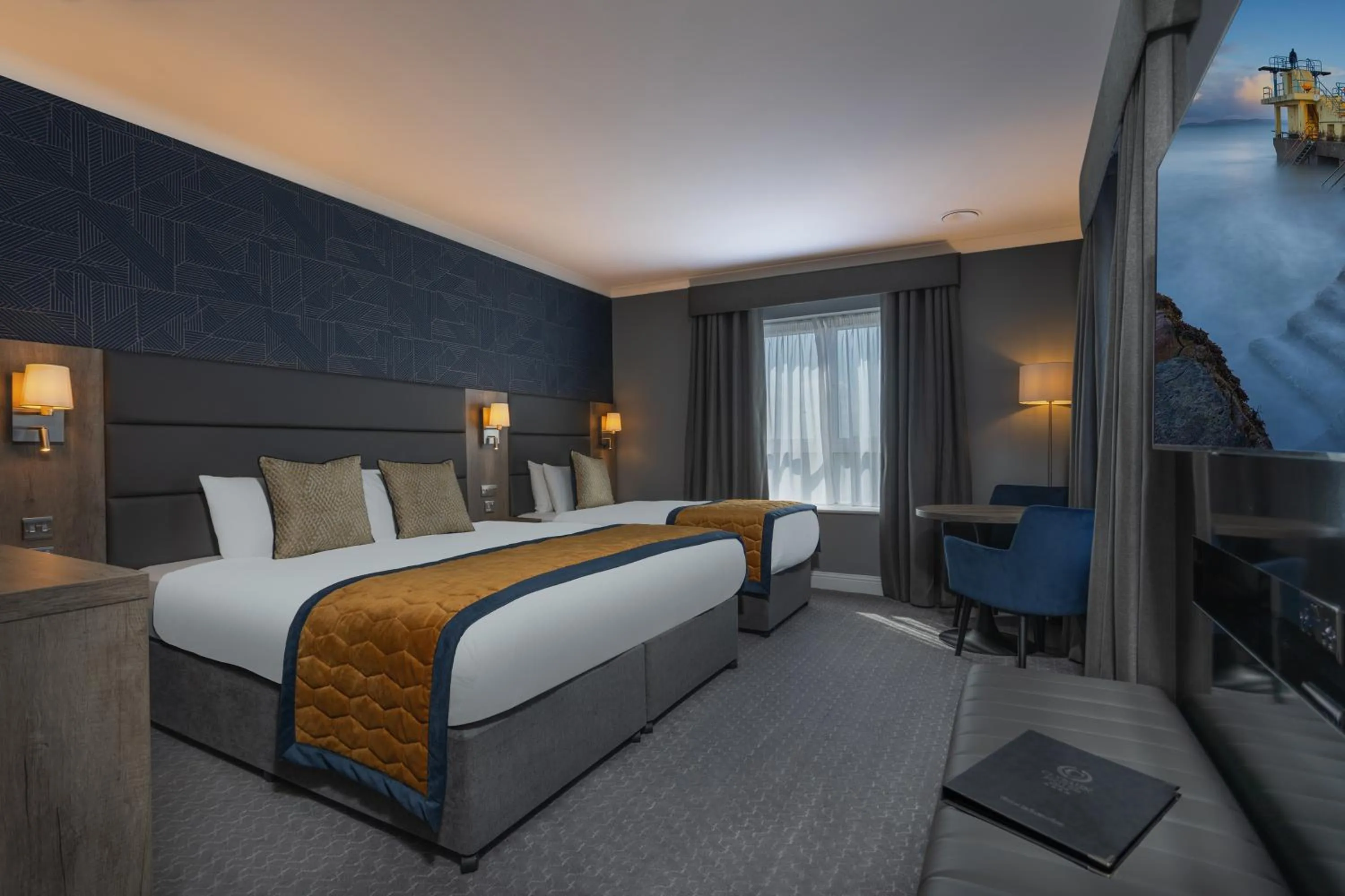 Bedroom, Bed in Clybaun Hotel