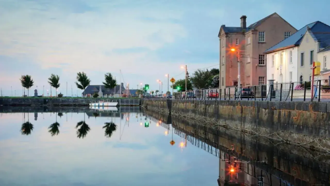 Area and facilities in Eyre Square Hotel Area and facilities in Eyre Square Hotel